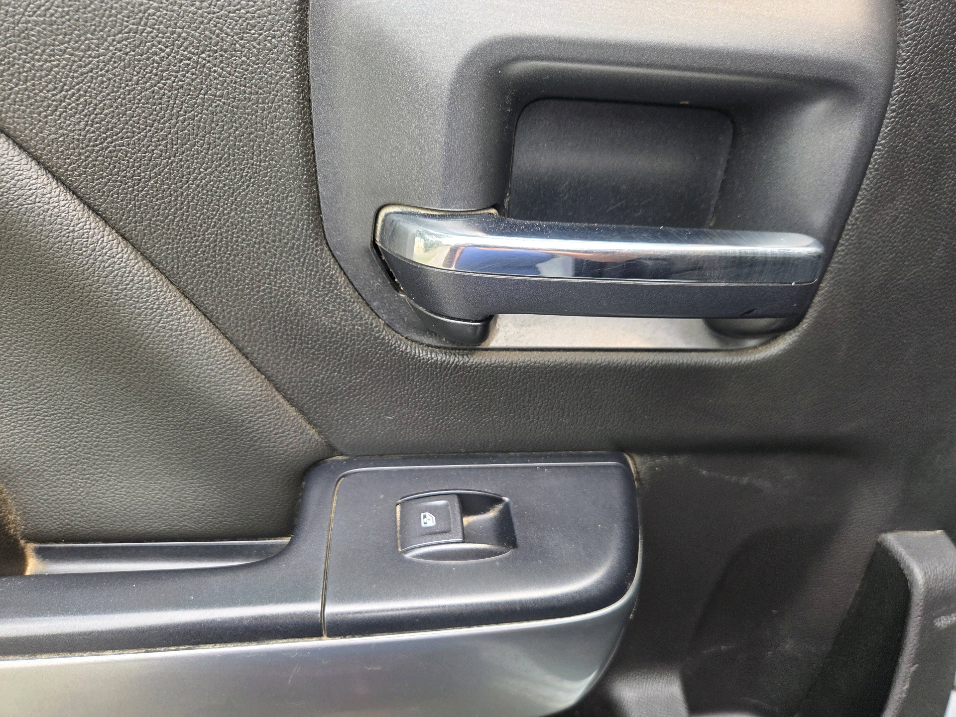 /automotionmotorsrvltd/2017-Chevrolet-Silverado1500-5170775488646295.jpg