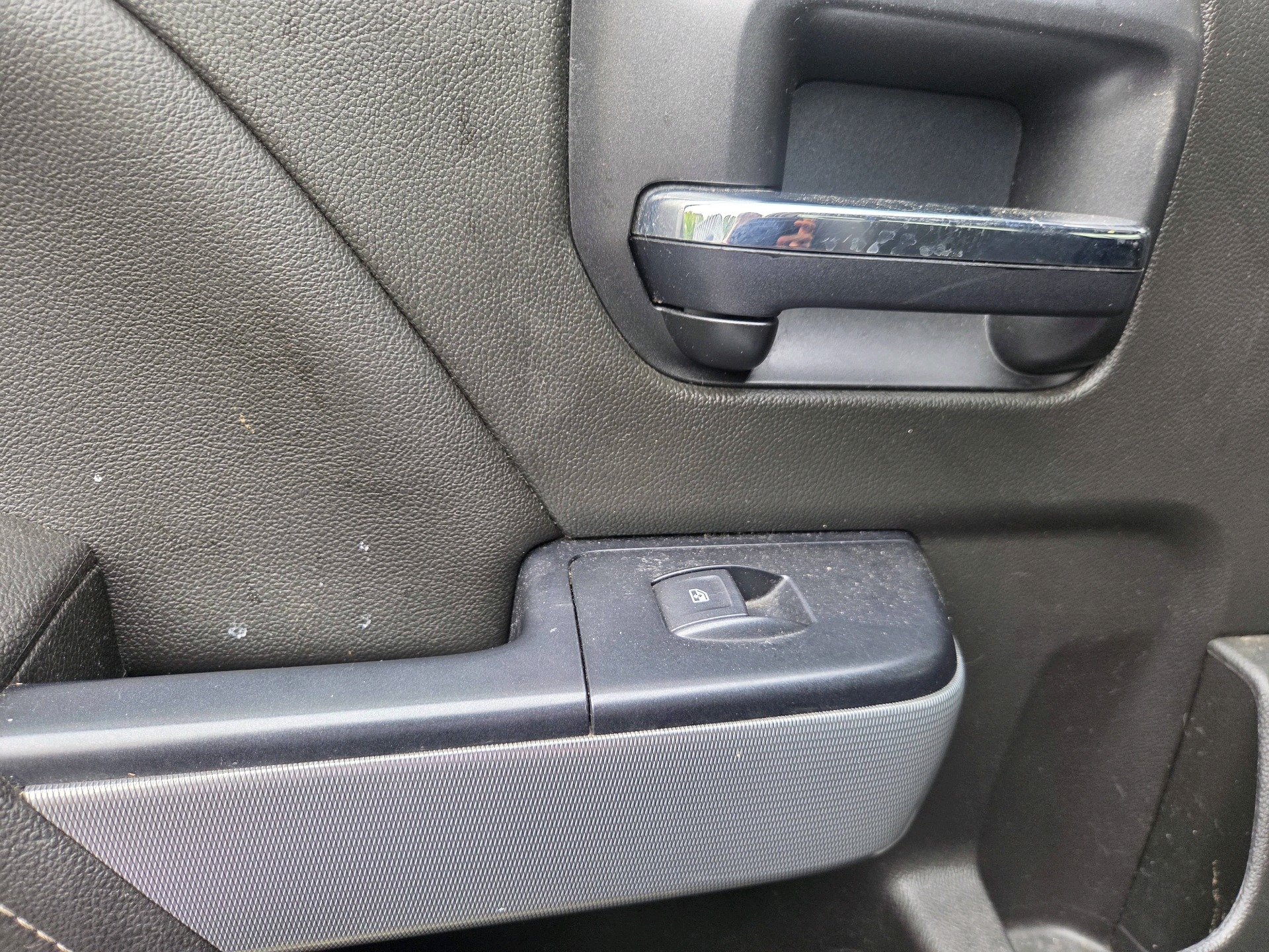 /automotionmotorsrvltd/2017-Chevrolet-Silverado1500-7305541815779135.jpg