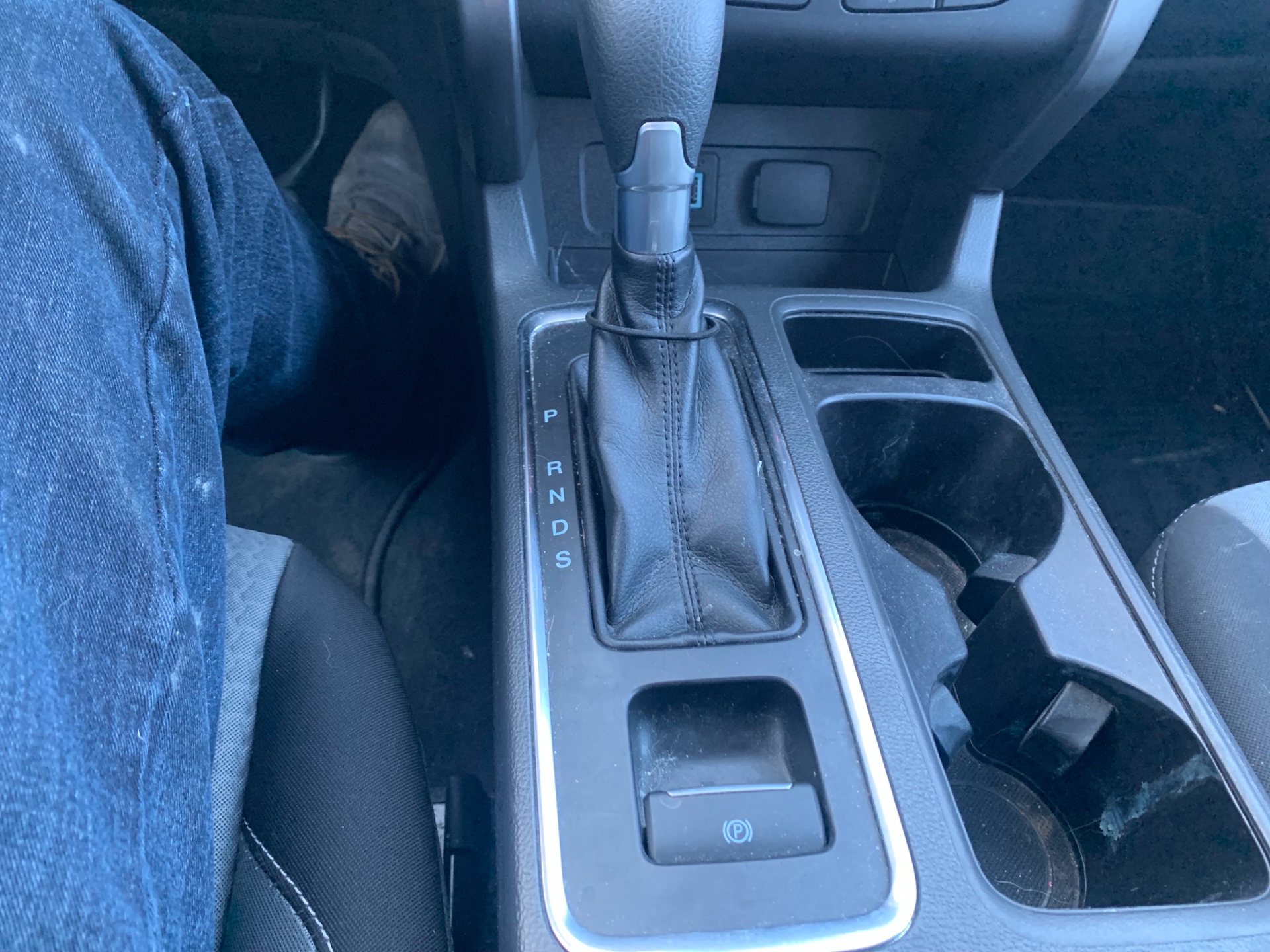 /automotionmotorsrvltd/2017-Ford-Escape-29516235920640144.jpg