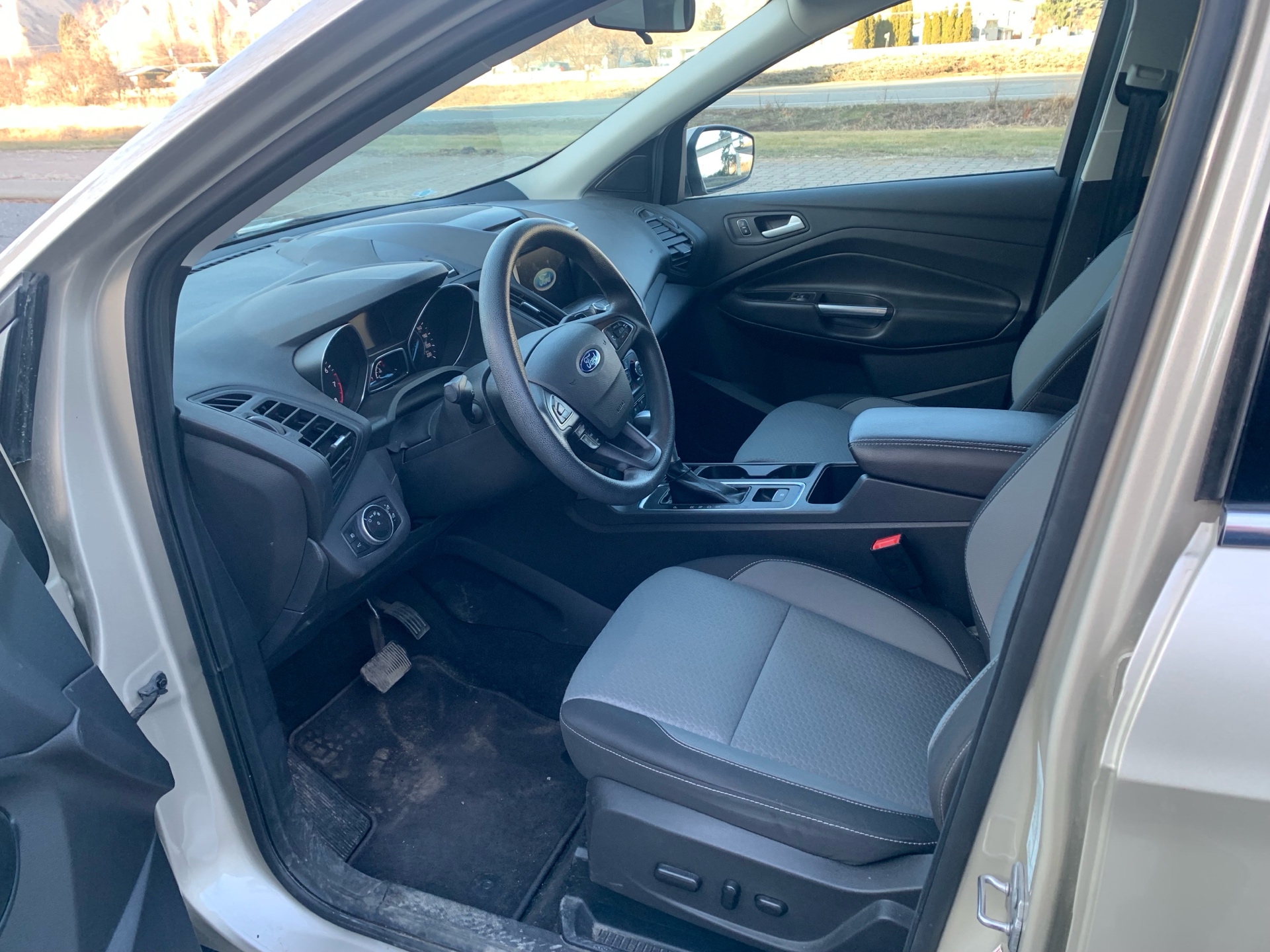 /automotionmotorsrvltd/2017-Ford-Escape-8959434534335295.jpg