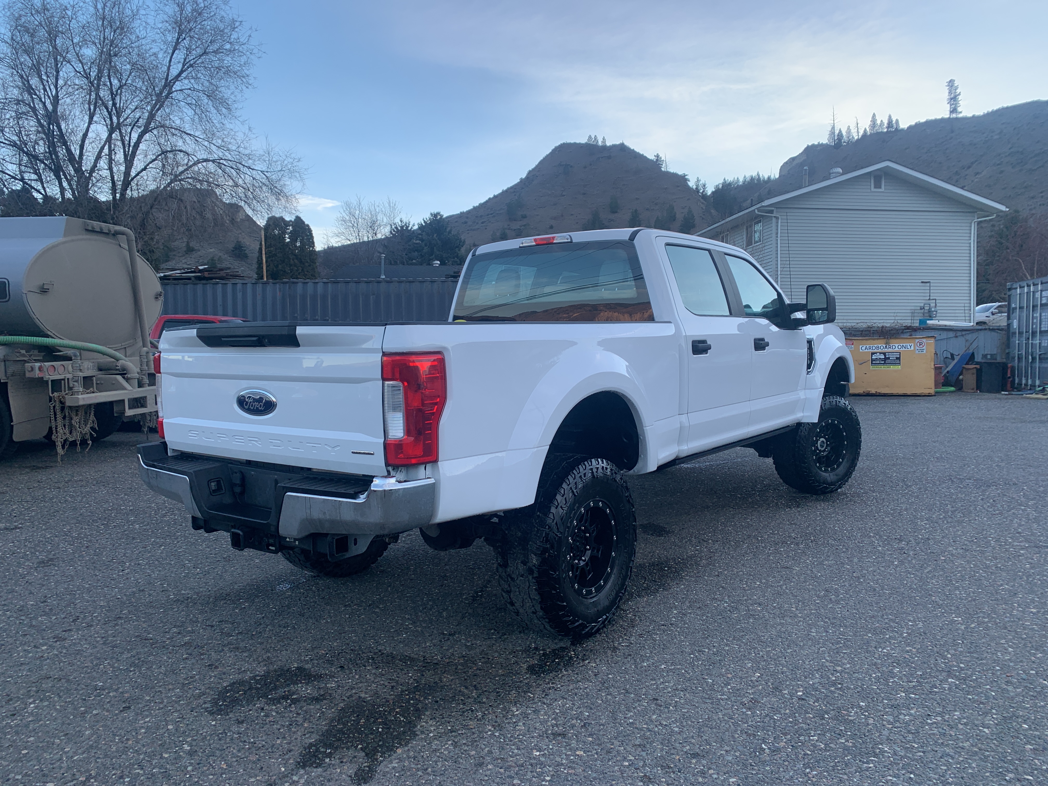 /automotionmotorsrvltd/2017-Ford-SuperDuty-26194365631950367.jpg