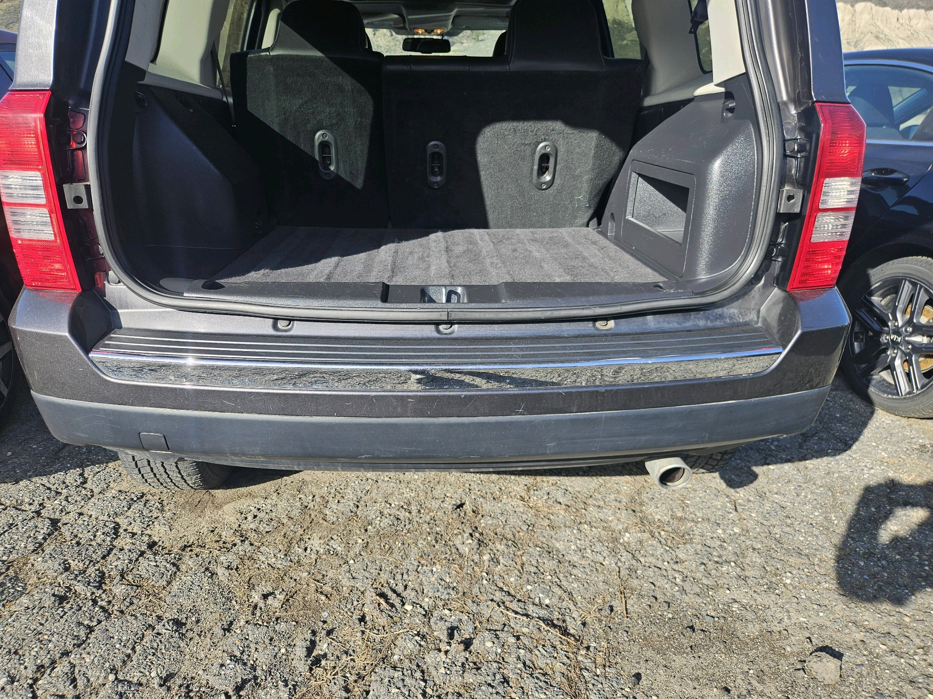/automotionmotorsrvltd/2017-Jeep-Patriot-7873130703495781.jpg