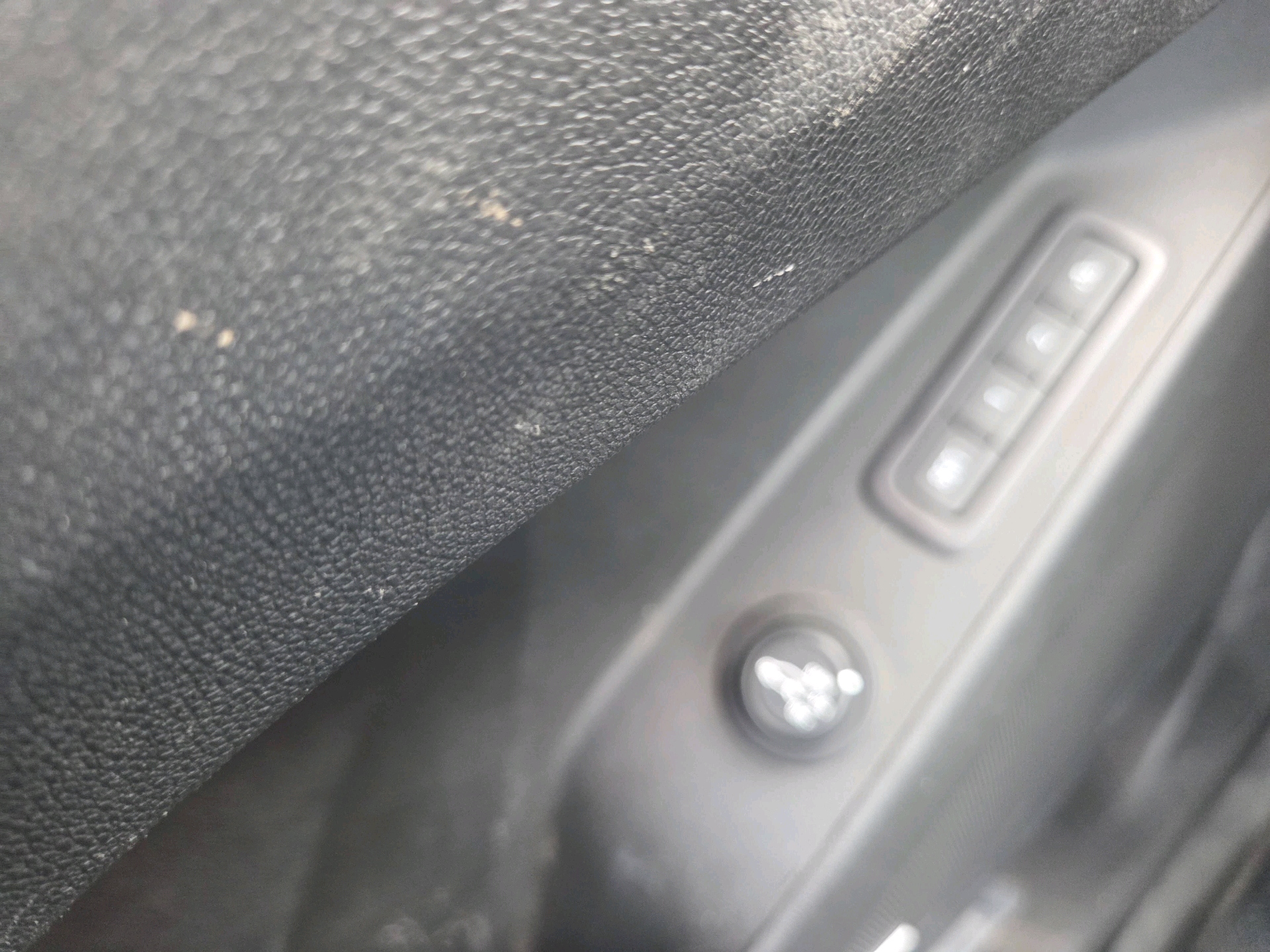 /automotionmotorsrvltd/2018-Chevrolet-Equinox-14342110429945265.jpg