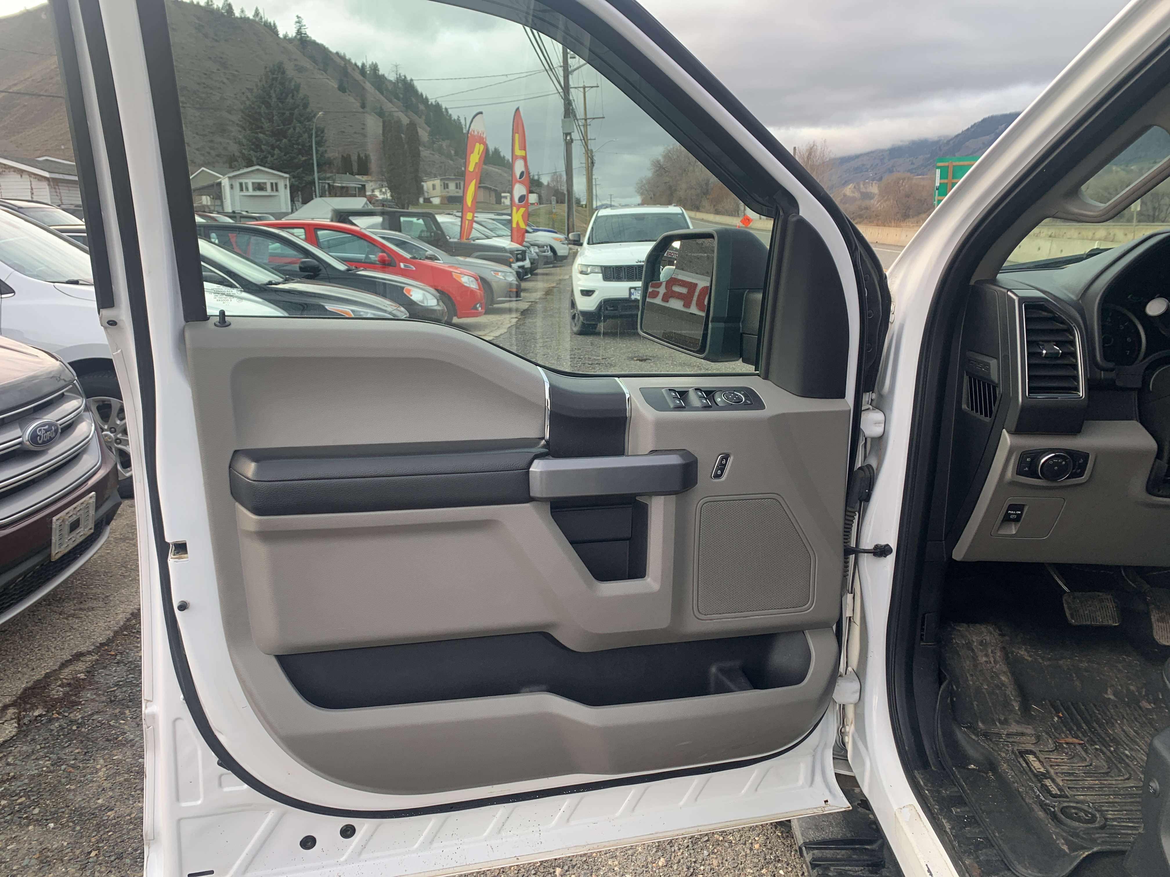 /automotionmotorsrvltd/2018-Ford-F-150-6062508510502476.jpg