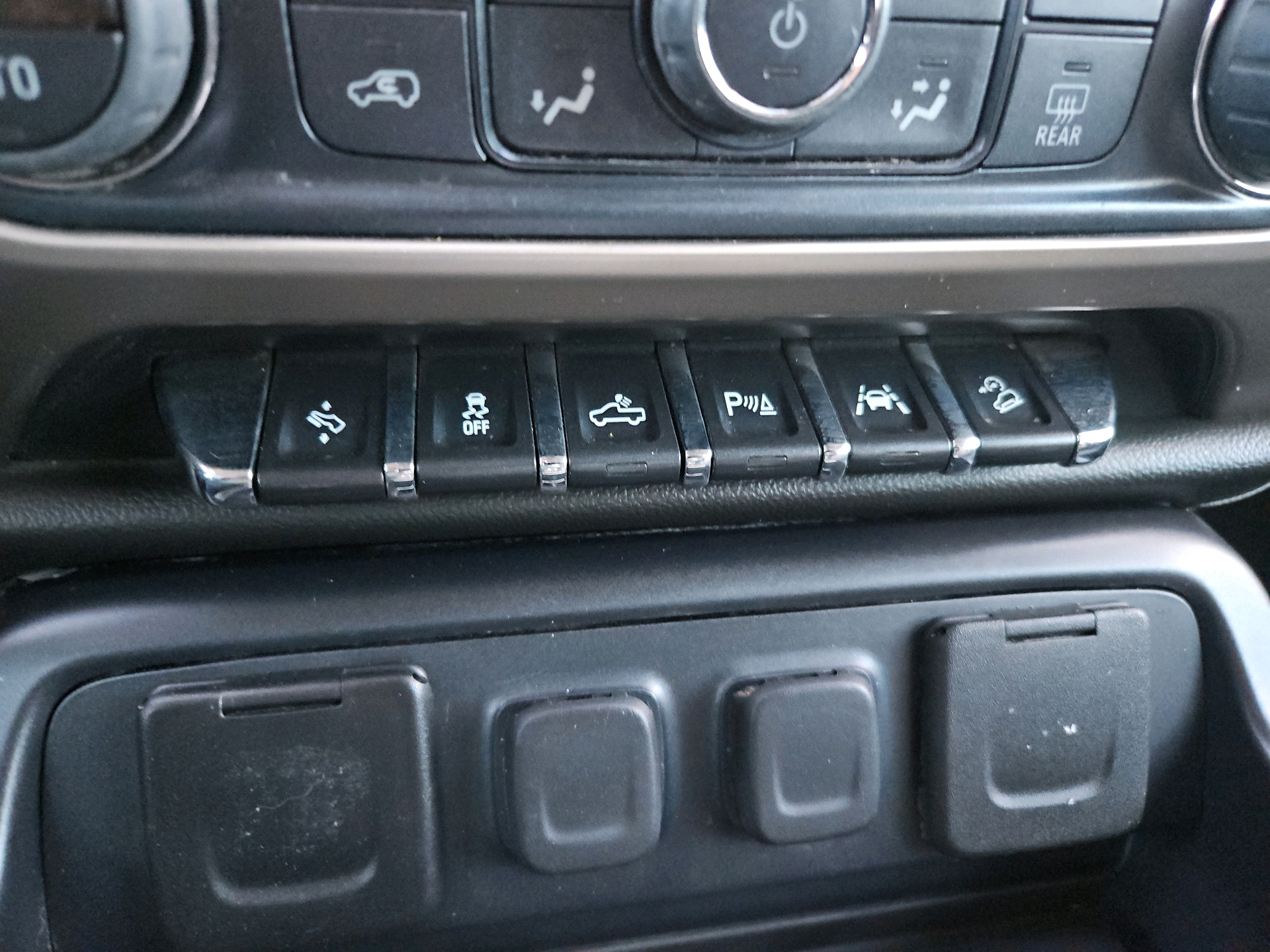 /automotionmotorsrvltd/2018-GMC-Sierra1500-5958225232015828.jpg