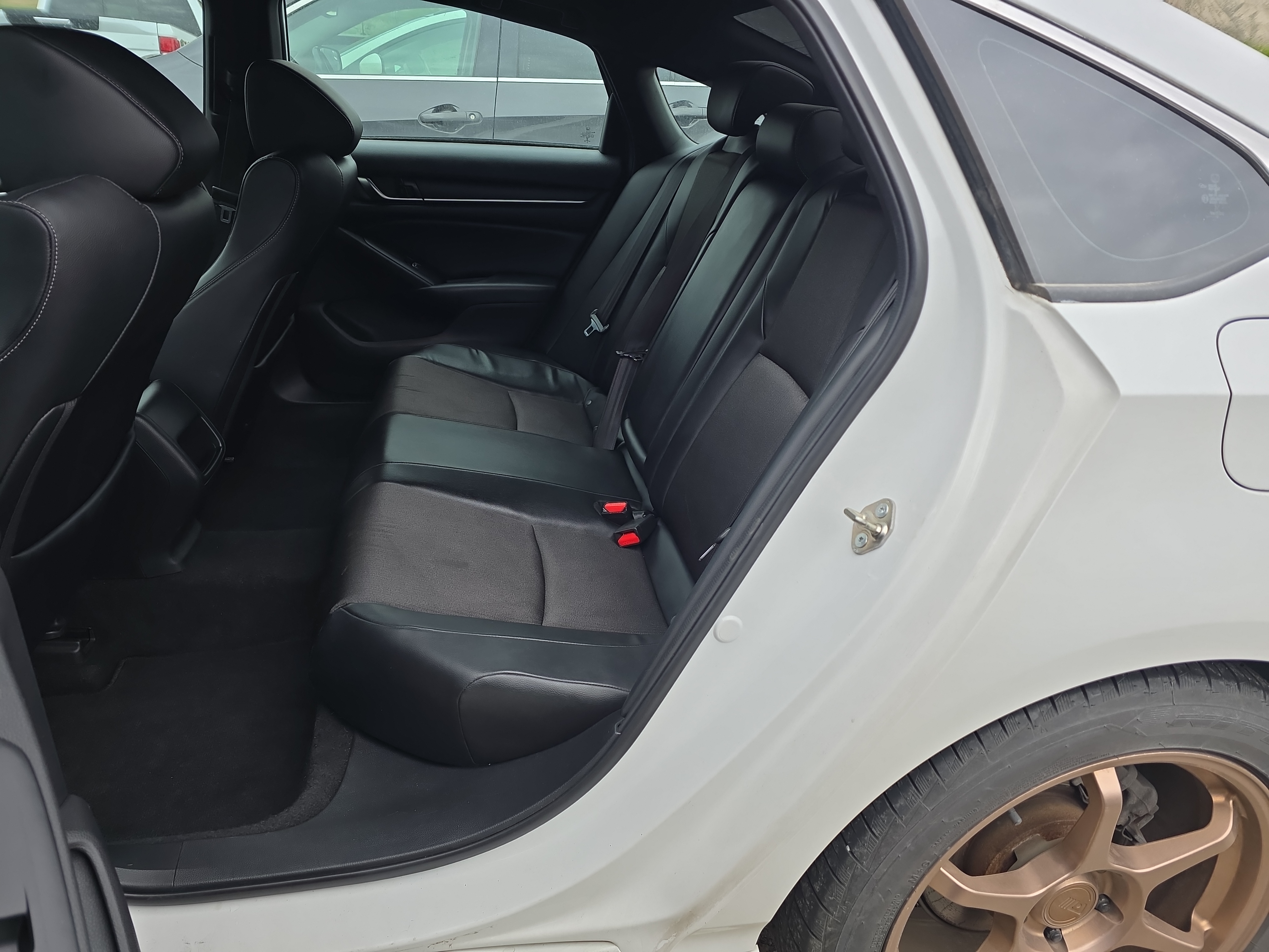 /automotionmotorsrvltd/2018-Honda-Accord-37009769831081574.jpg