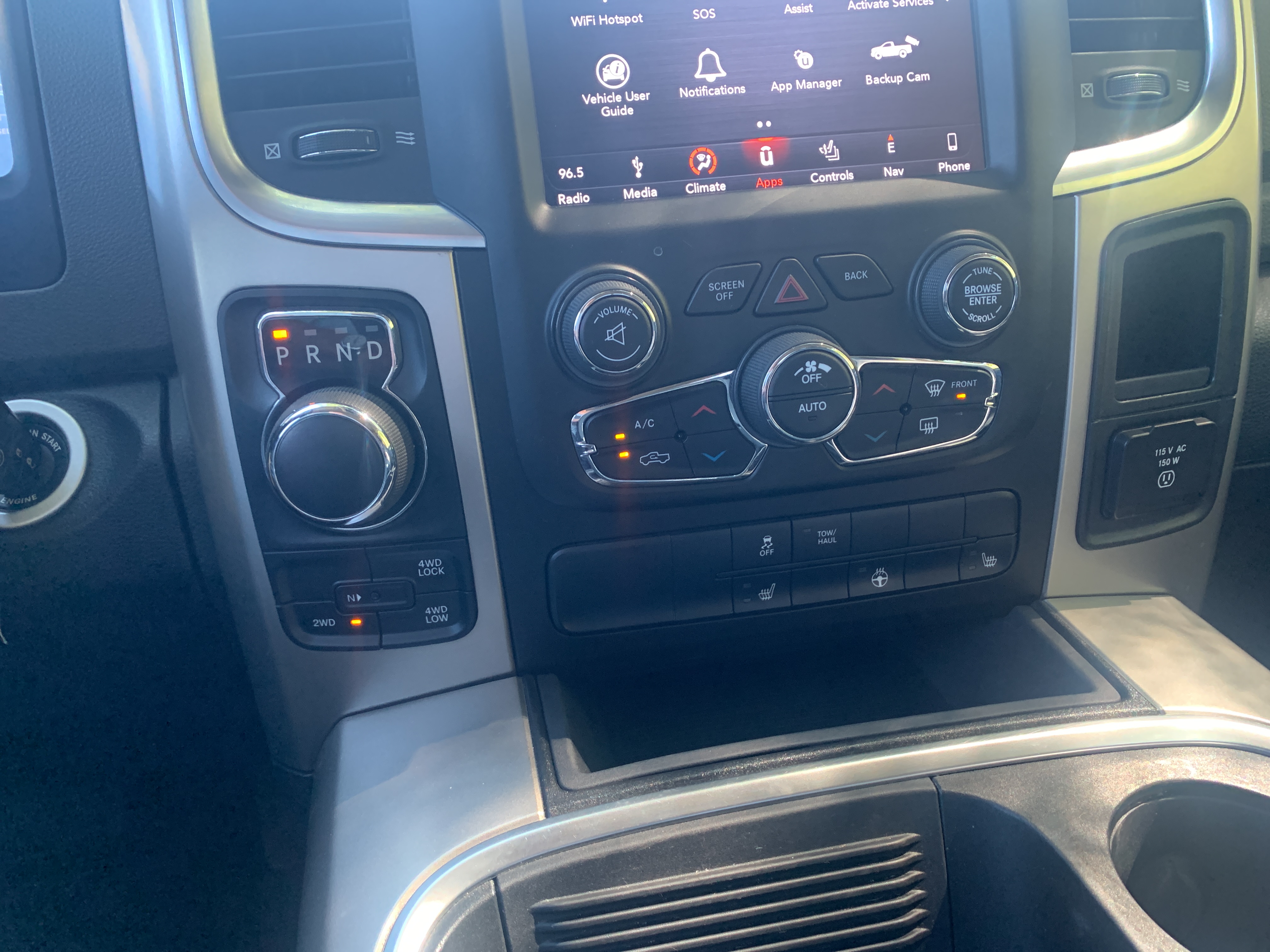 /automotionmotorsrvltd/2018-Ram-1500-8802292843479822.jpg