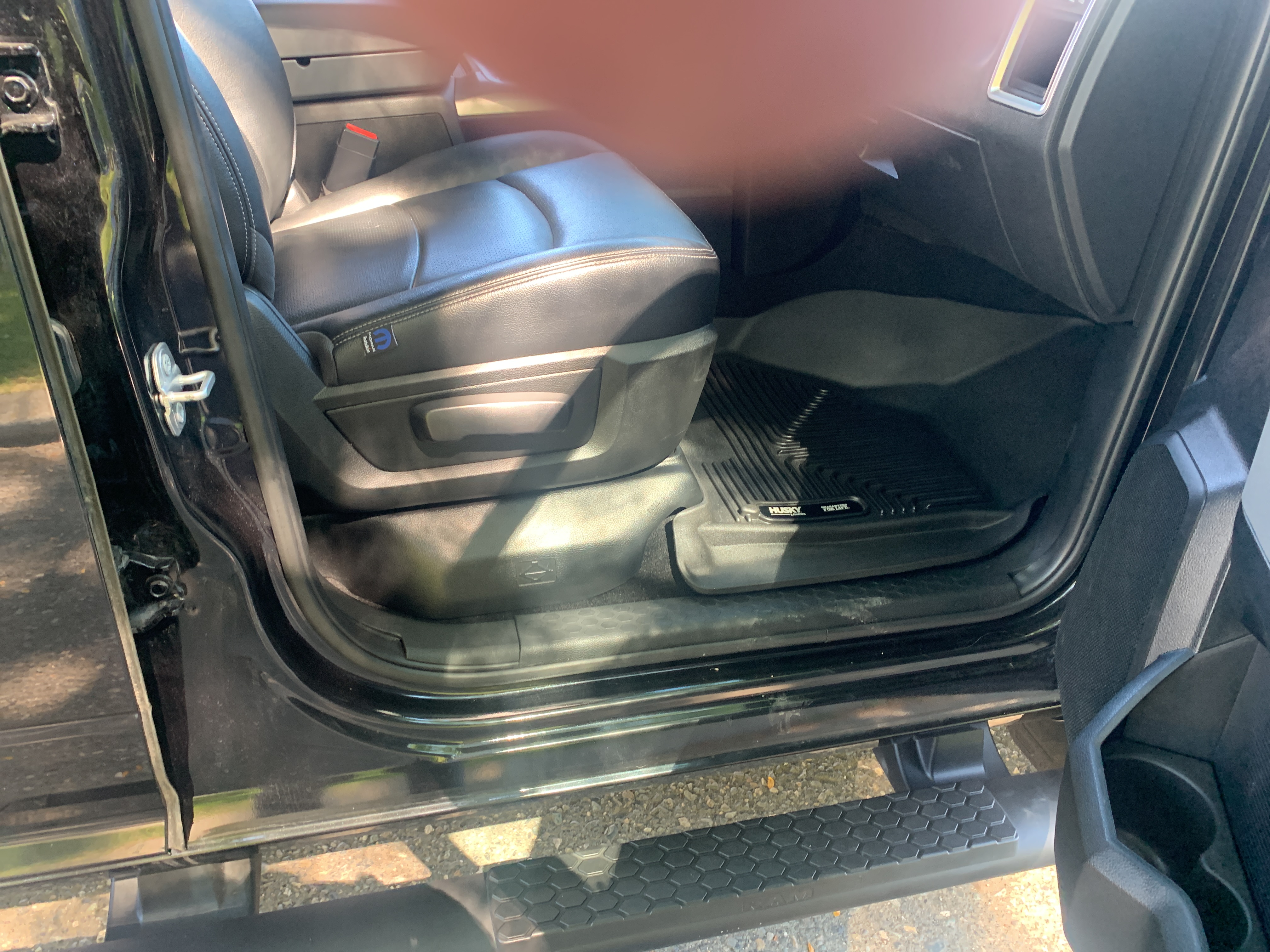 /automotionmotorsrvltd/2018-Ram-1500-8978315562044981.jpg