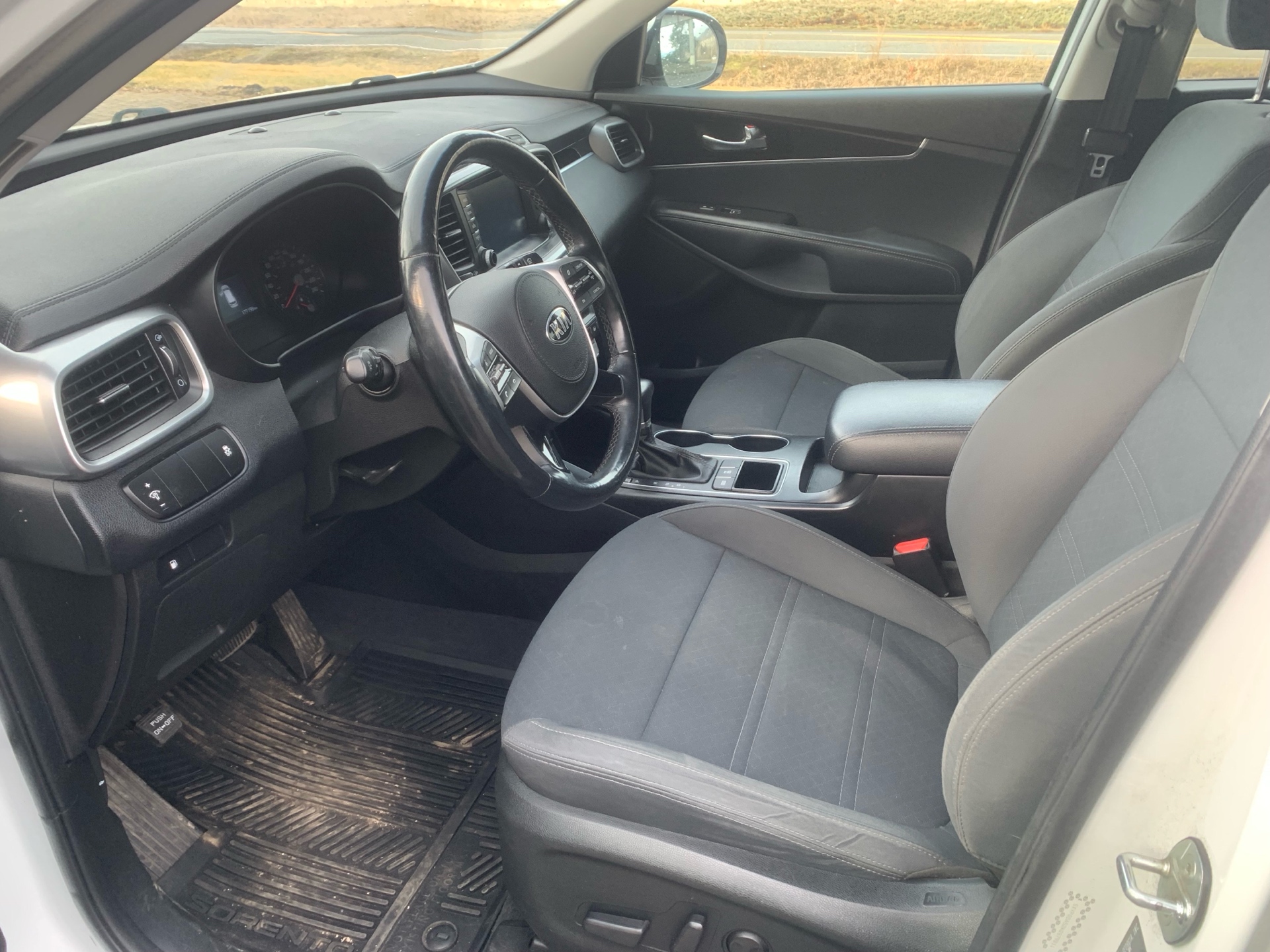 /automotionmotorsrvltd/2019-Kia-Sorento-3562963076329846.jpg