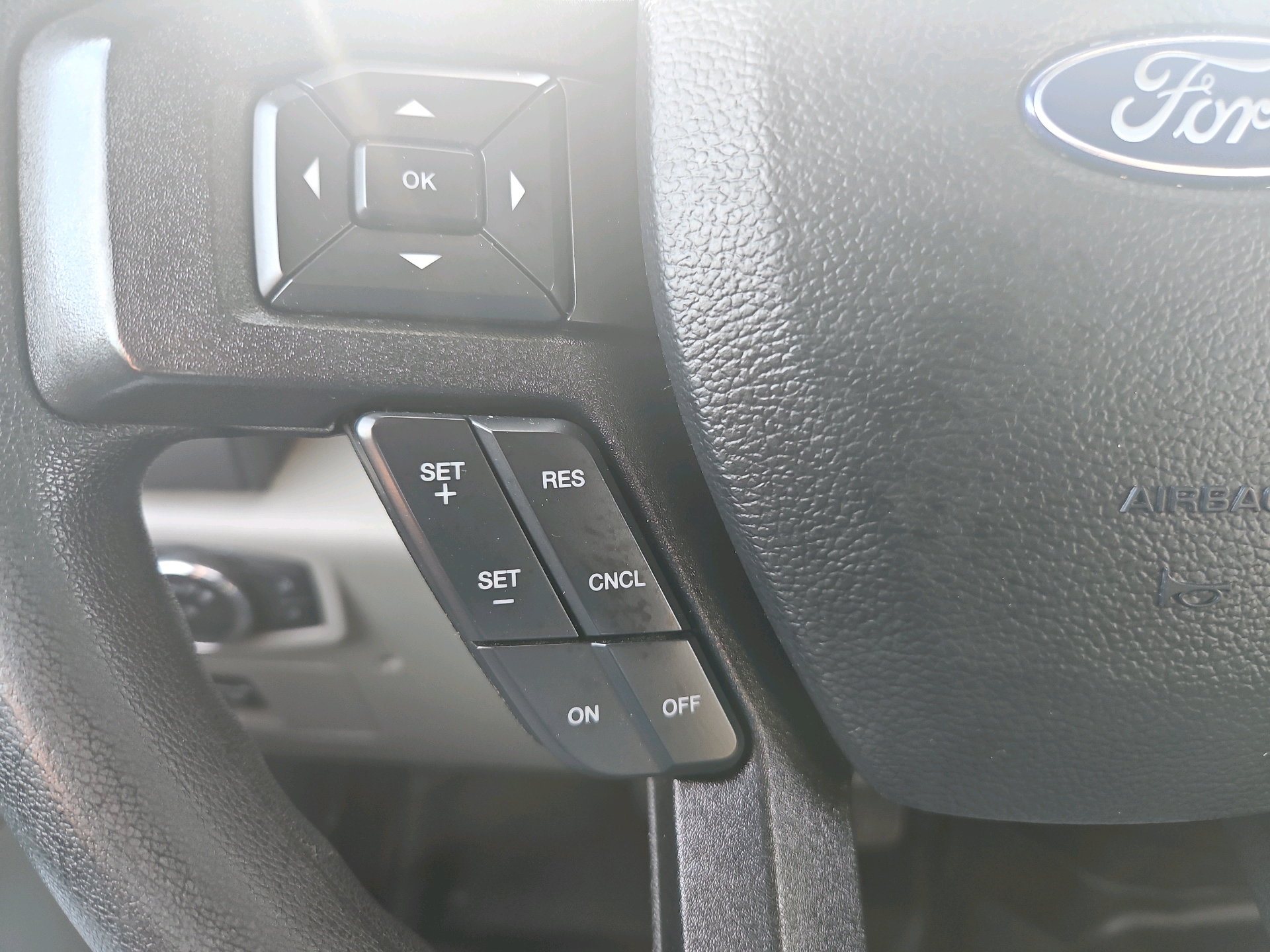 /automotionmotorsrvltd/2020-Ford-F-150-38335576382546277.jpg