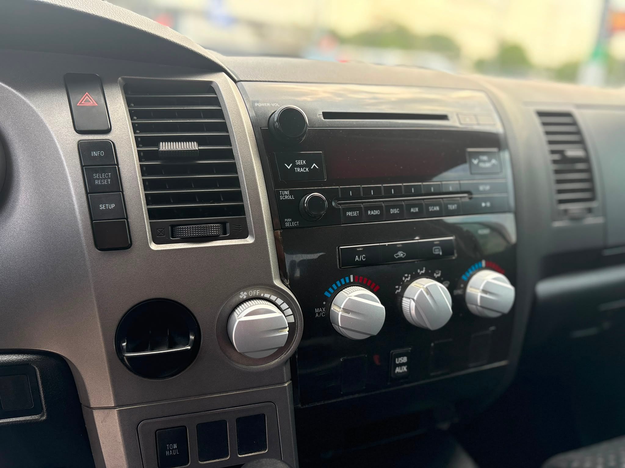 /autonationcarsales/2011-Toyota-Tundra-908693190235295.jpg
