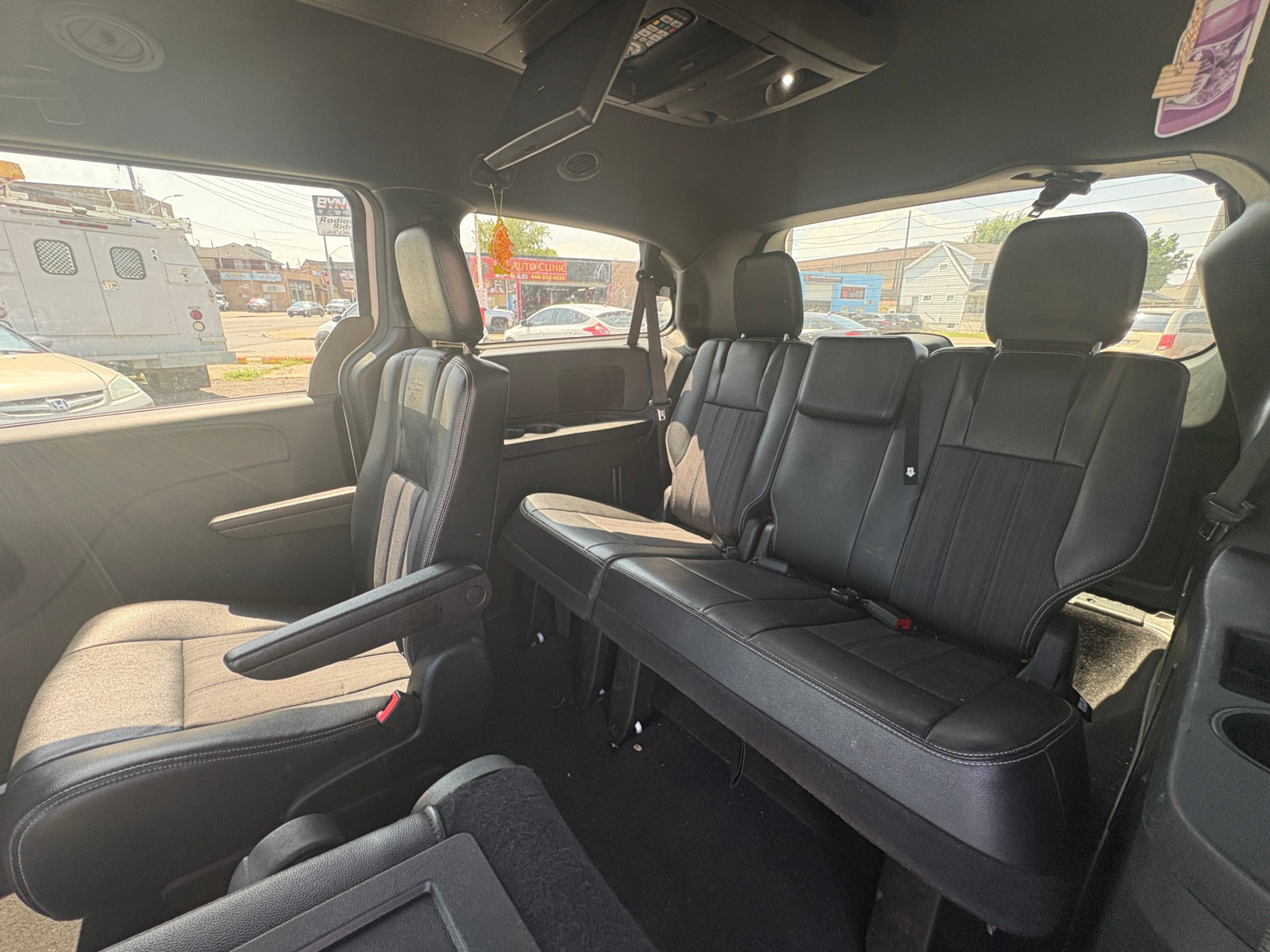 /autonationcarsales/2015-Chrysler-Town&-02331893049413103.jpg