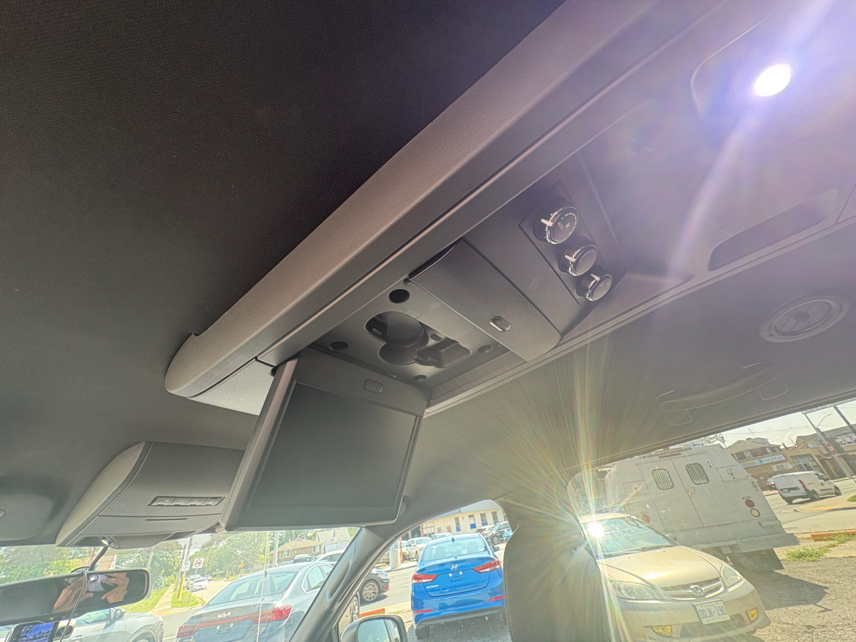 /autonationcarsales/2015-Chrysler-Town&-04465498503920973.jpg
