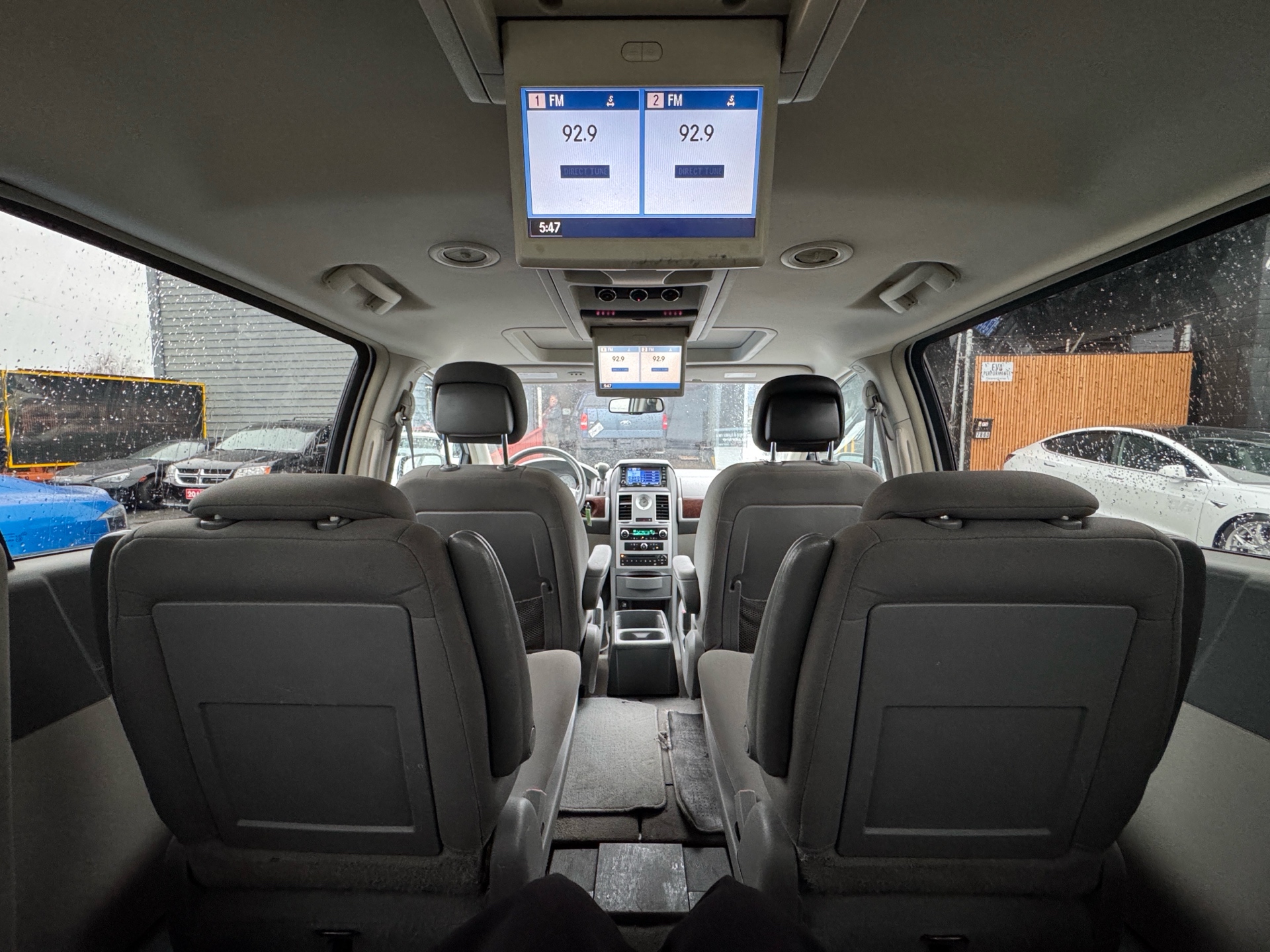 /azureautogallery1/2010-Chrysler-Town&-8051443896865433.jpg