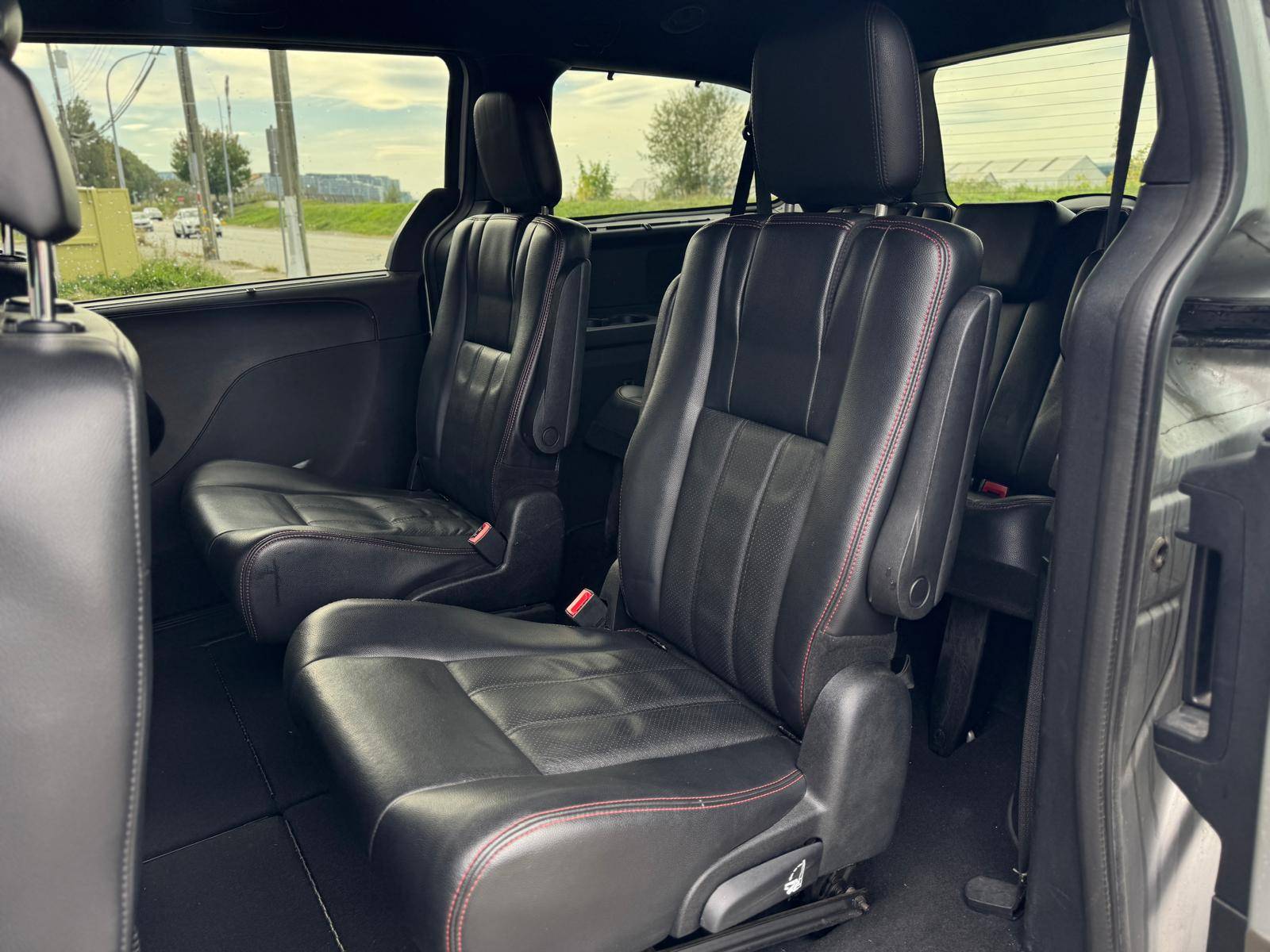/azureautogallery1/2012-Dodge-GrandCaravan-7924453084791991.jpg