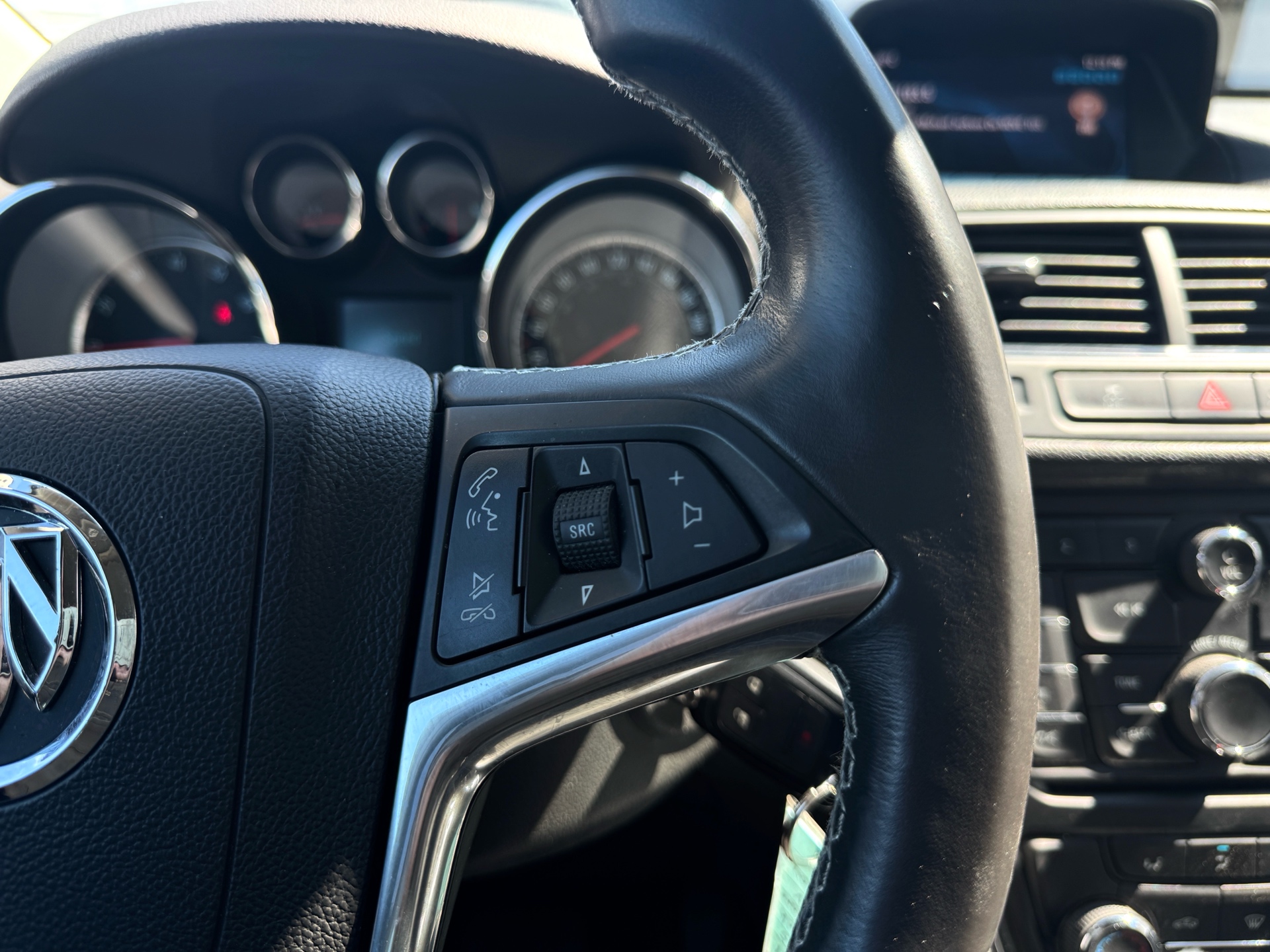 /azureautogallery1/2015-Buick-Encore-9608215785619596.jpg