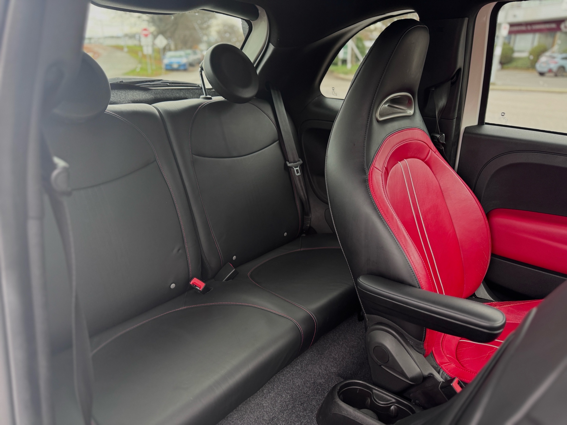 /azureautogallery1/2015-Fiat-500-659963799615227.jpg