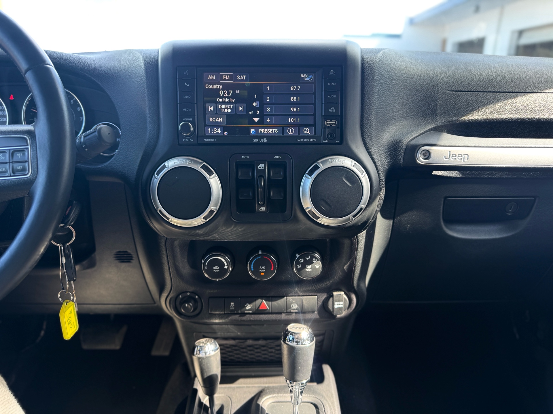 /azureautogallery1/2015-Jeep-WRANGLERUNLIMITED-5663092799488971.jpg