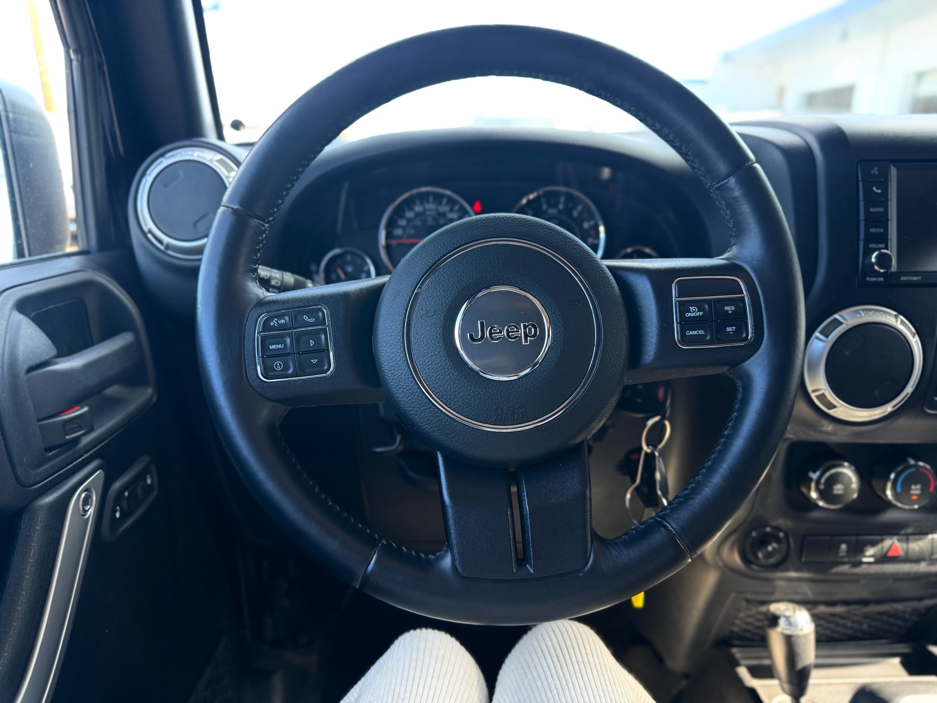 /azureautogallery1/2015-Jeep-WRANGLERUNLIMITED-7341981002597362.jpg
