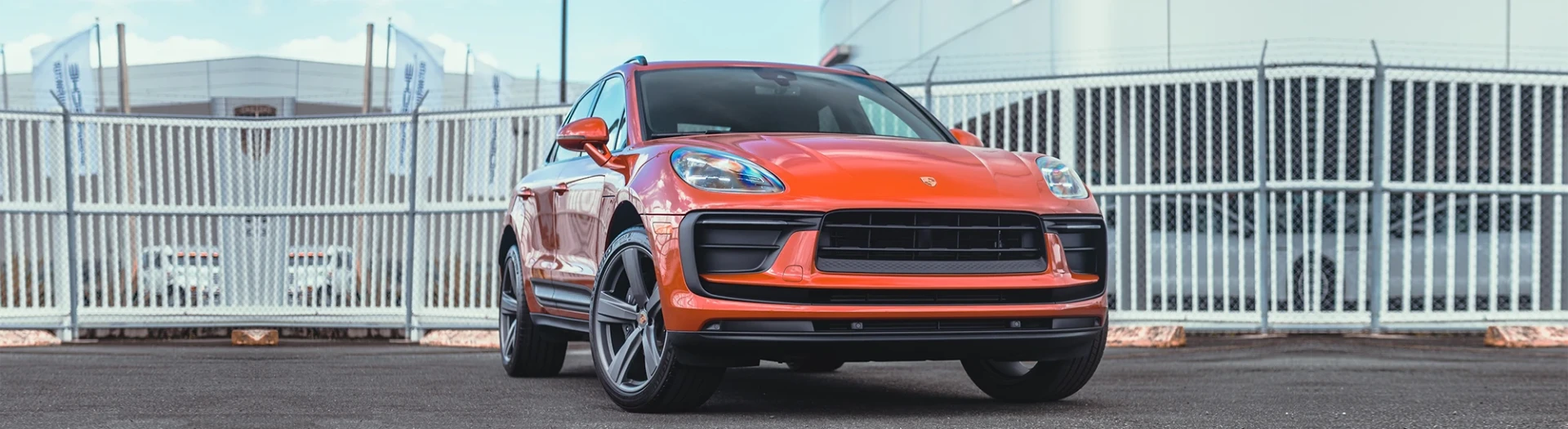 https://hillzcdn.ca/boltonautodeals/8411527070615588-financing_department.webp