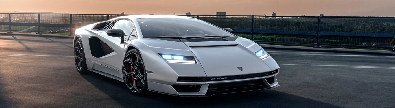 https://hillzcdn.ca/boulevardcars/47223450530325506-aboutUs.webp
