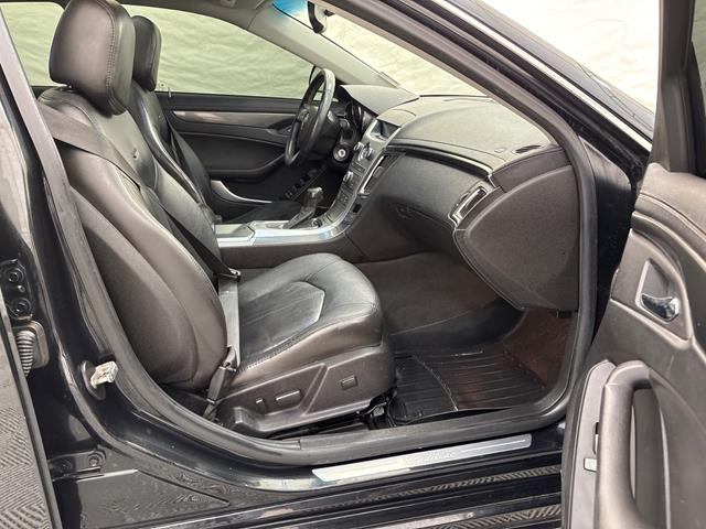 /cambridgemotors/2011-Cadillac-CTS-04615056795369976.jpg