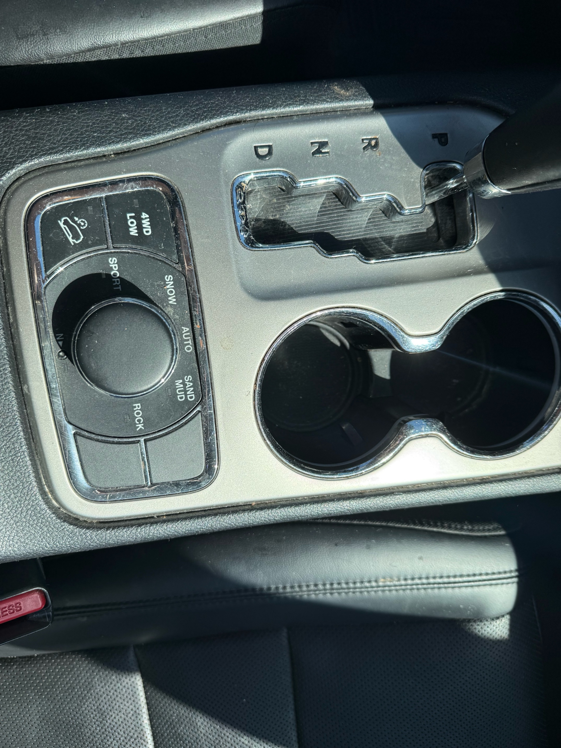 /cambridgemotors/2011-Jeep-GrandCherokee-8363920863708989.jpg