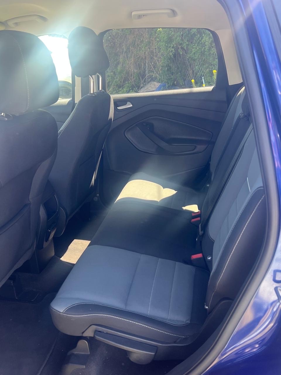 /cambridgemotors/2013-Ford-Escape-21060088403155452.jpg