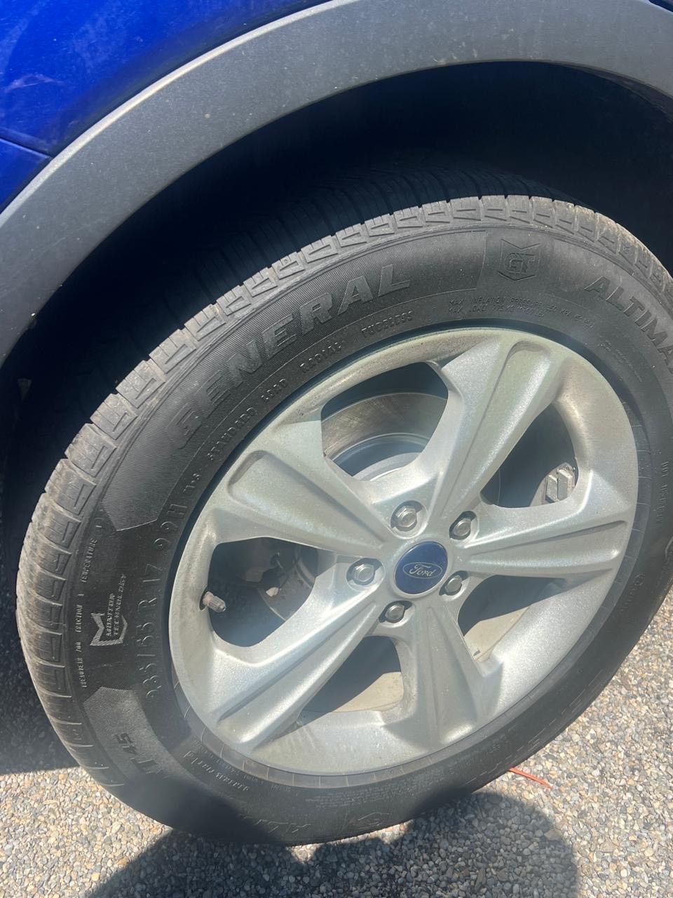 /cambridgemotors/2013-Ford-Escape-3708776537263103.jpg