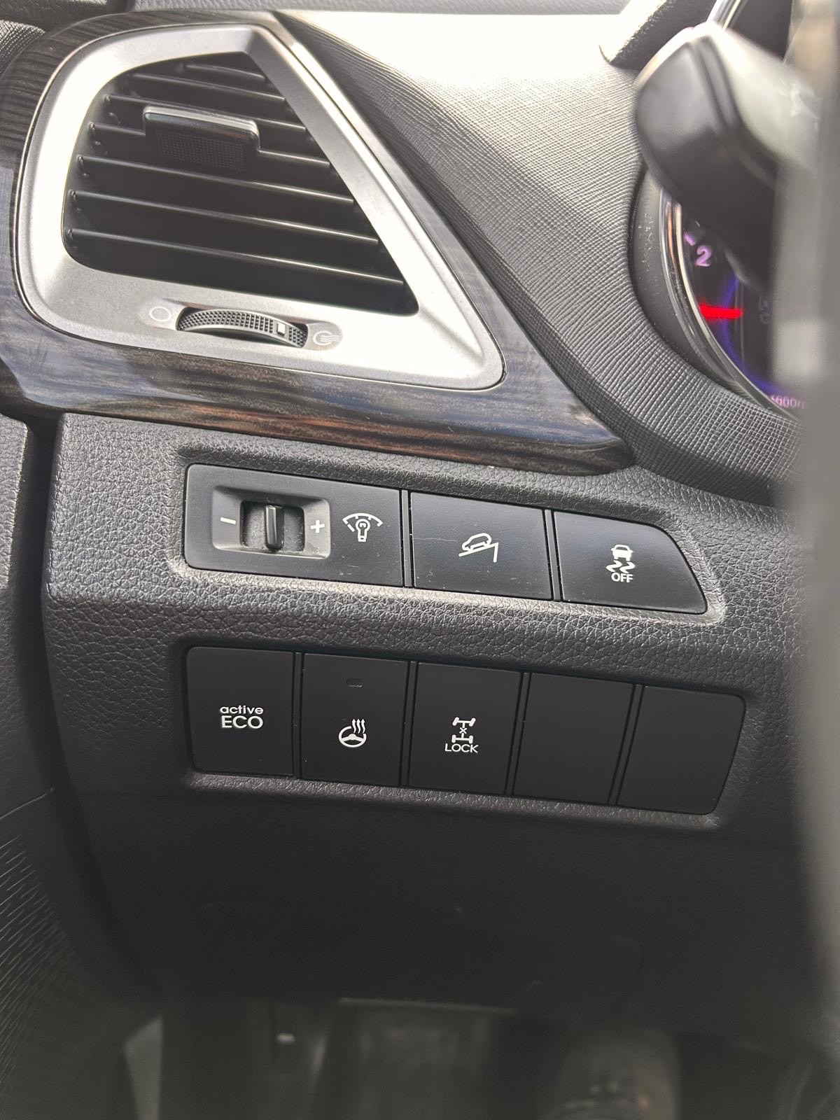 /cambridgemotors/2013-Hyundai-SantaFe-1440720769859587.jpg