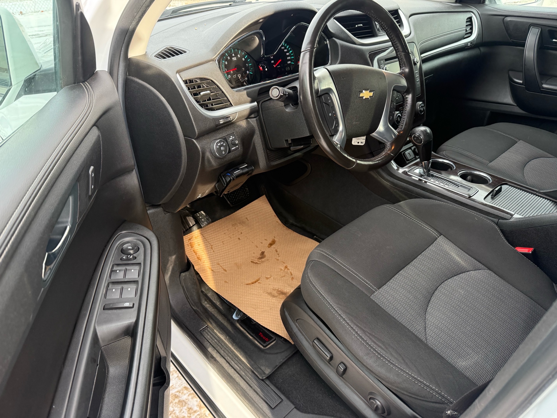 /cambridgemotors/2017-Chevrolet-Traverse-006340270544284543.jpg