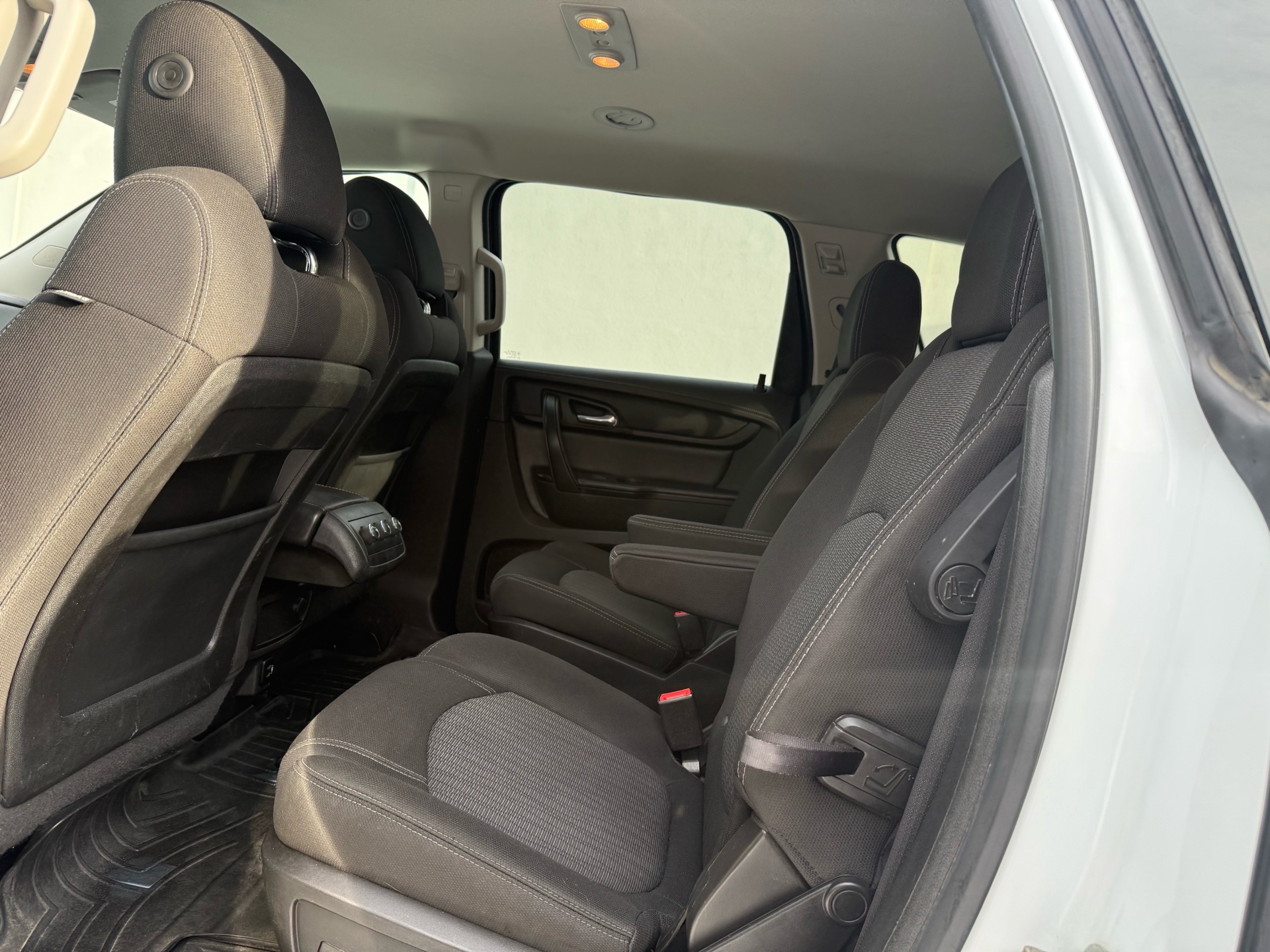 /cambridgemotors/2017-Chevrolet-Traverse-01756543988262793.jpg