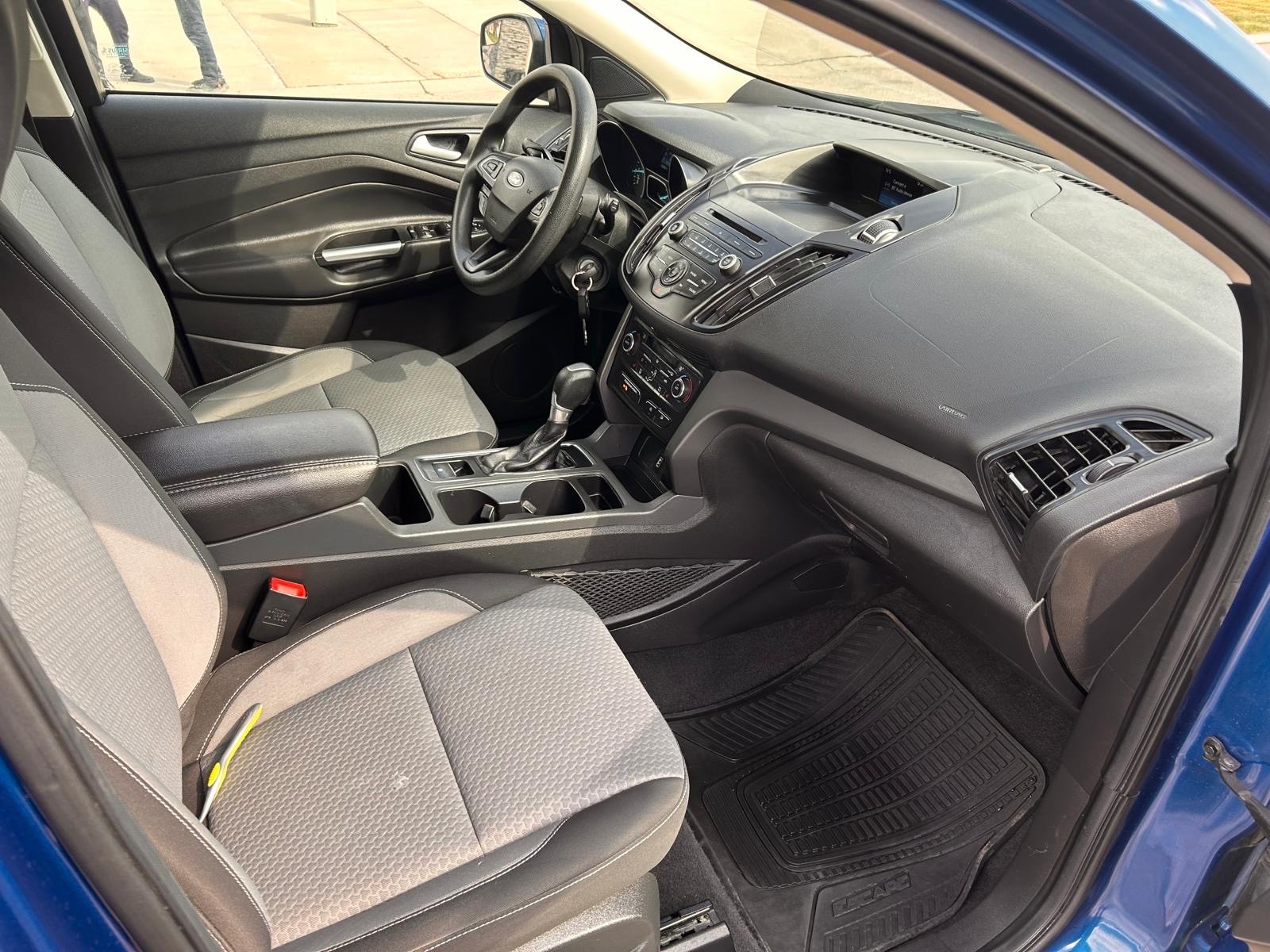 /cambridgemotors/2017-Ford-Escape-2103870082888062.jpg