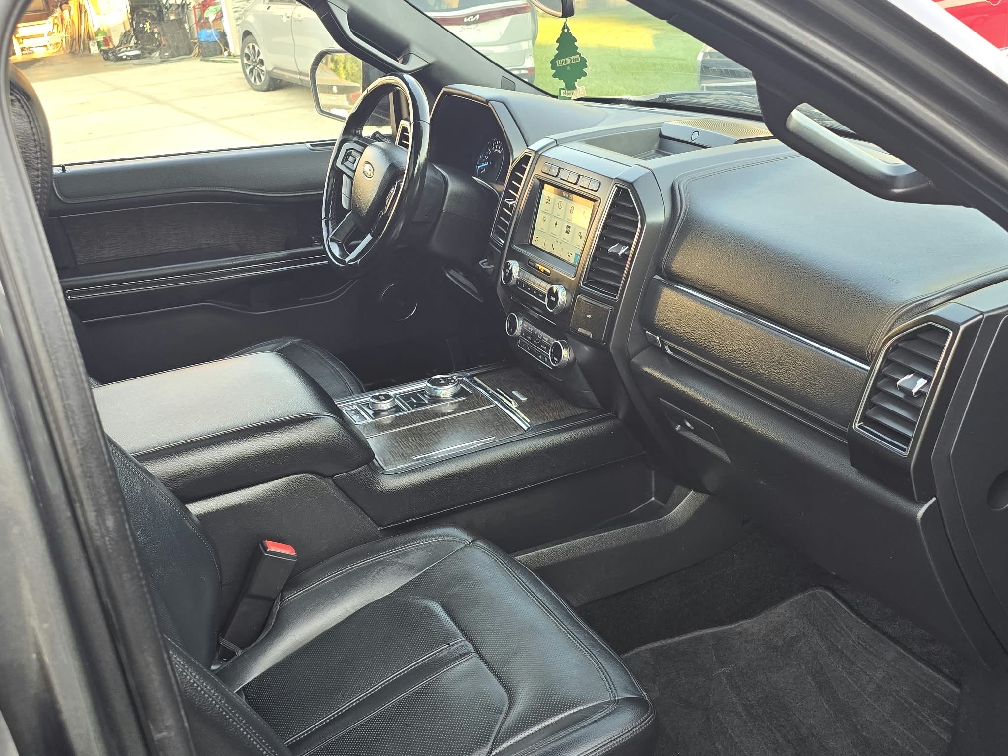 /cambridgemotors/2018-Ford-Expedition-4659371787781055.jpg