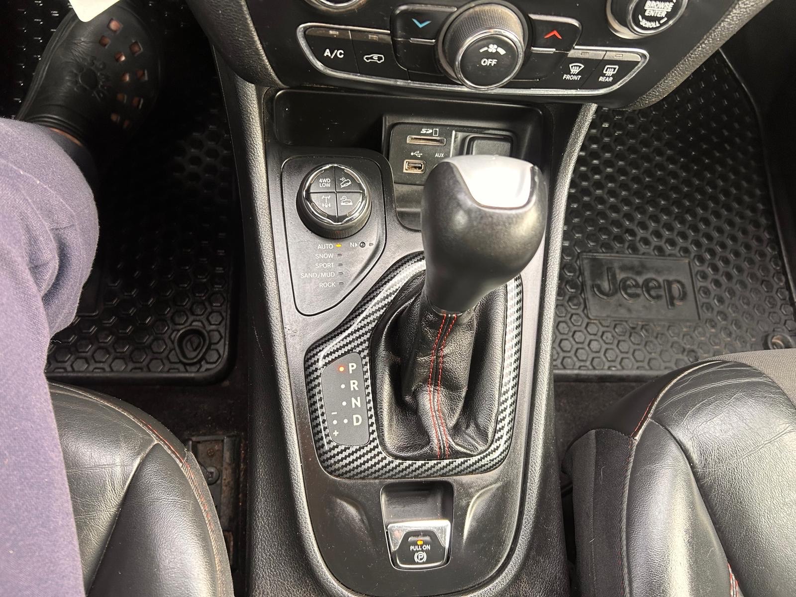 /cambridgemotors/2018-Jeep-Cherokee-47333770869245595.jpg