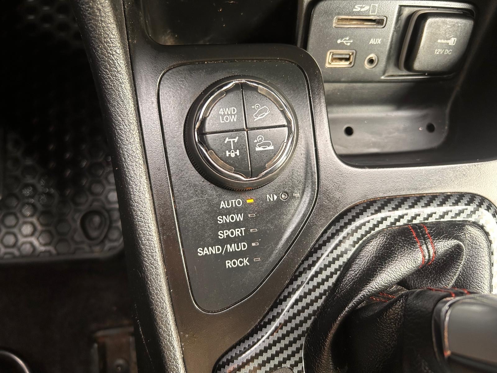 /cambridgemotors/2018-Jeep-Cherokee-6754444734257352.jpg