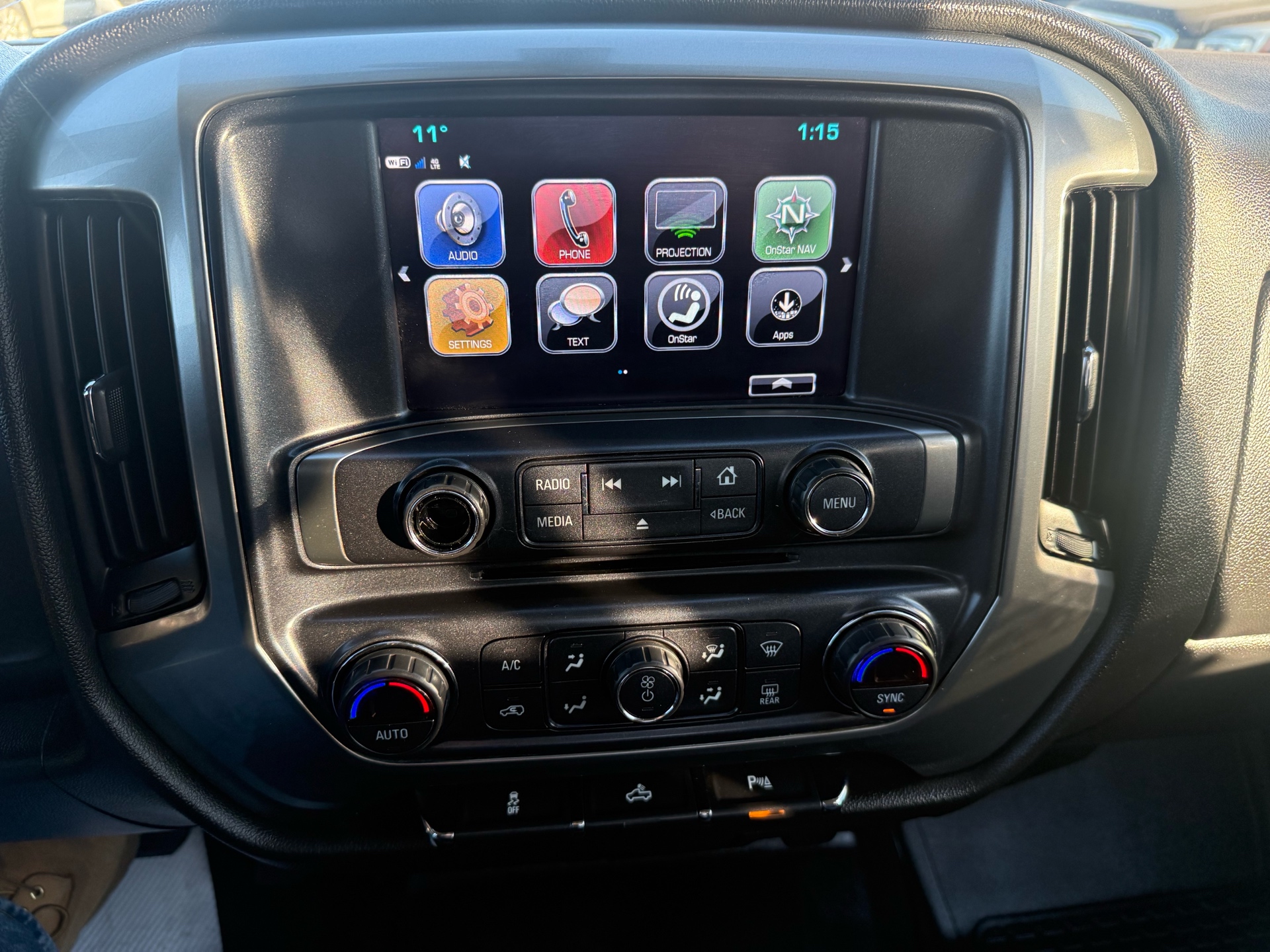 /cambridgemotors/2019-Chevrolet-Silverado1500-7489913078246264.jpg