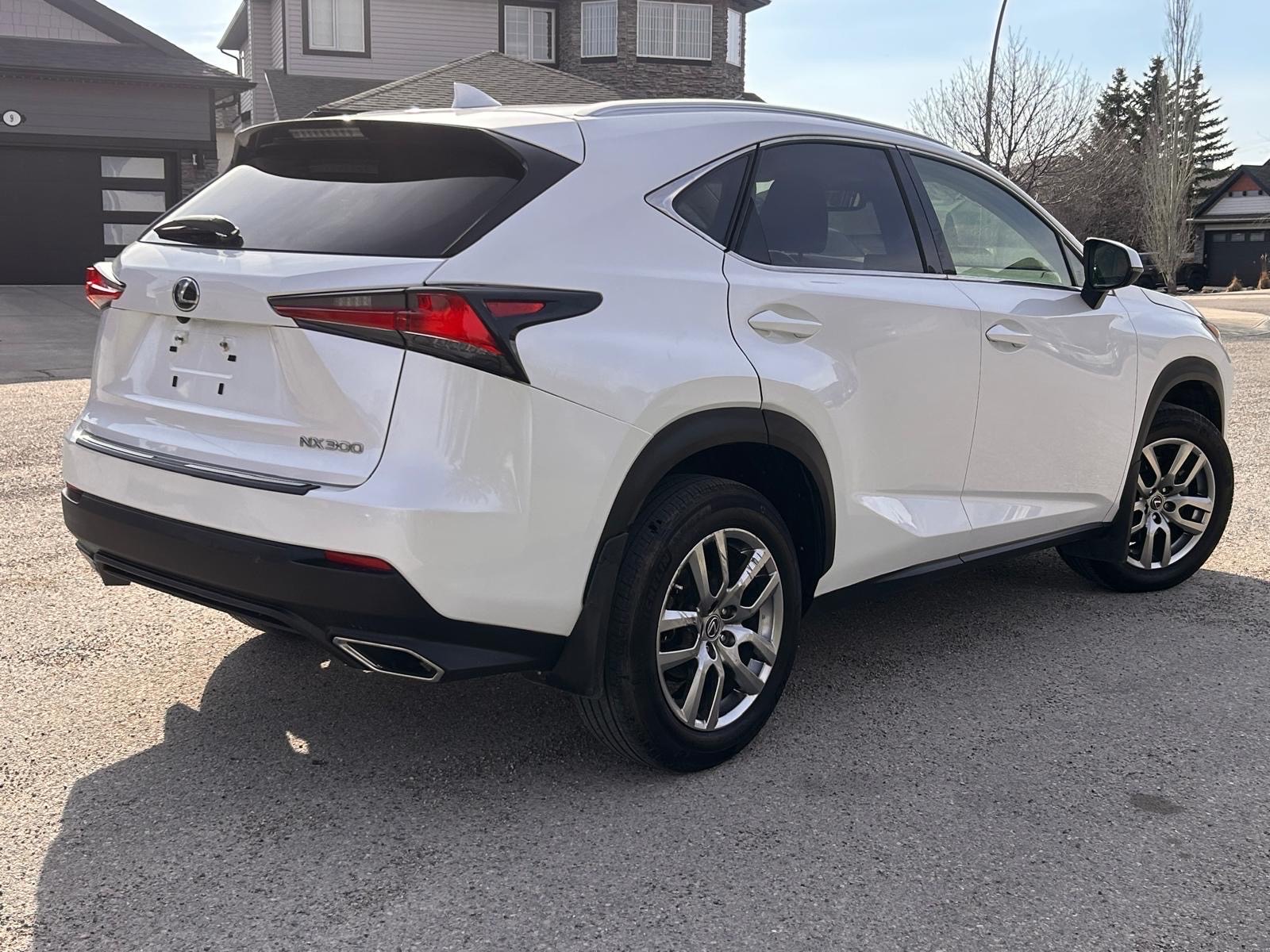 /cambridgemotors/2021-Lexus-NX-004379398537987411.jpg