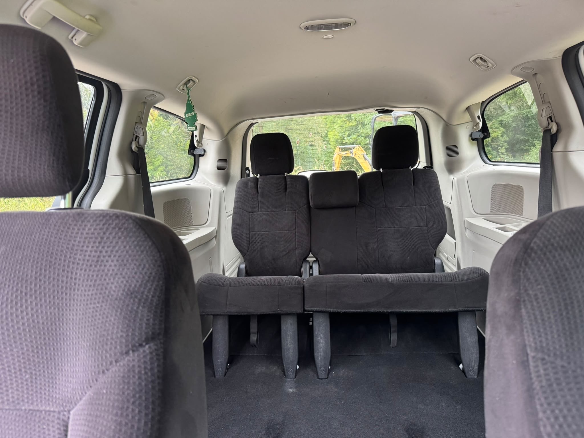 /canadacars/2012-Dodge-GrandCaravan-4109737827679789.jpg