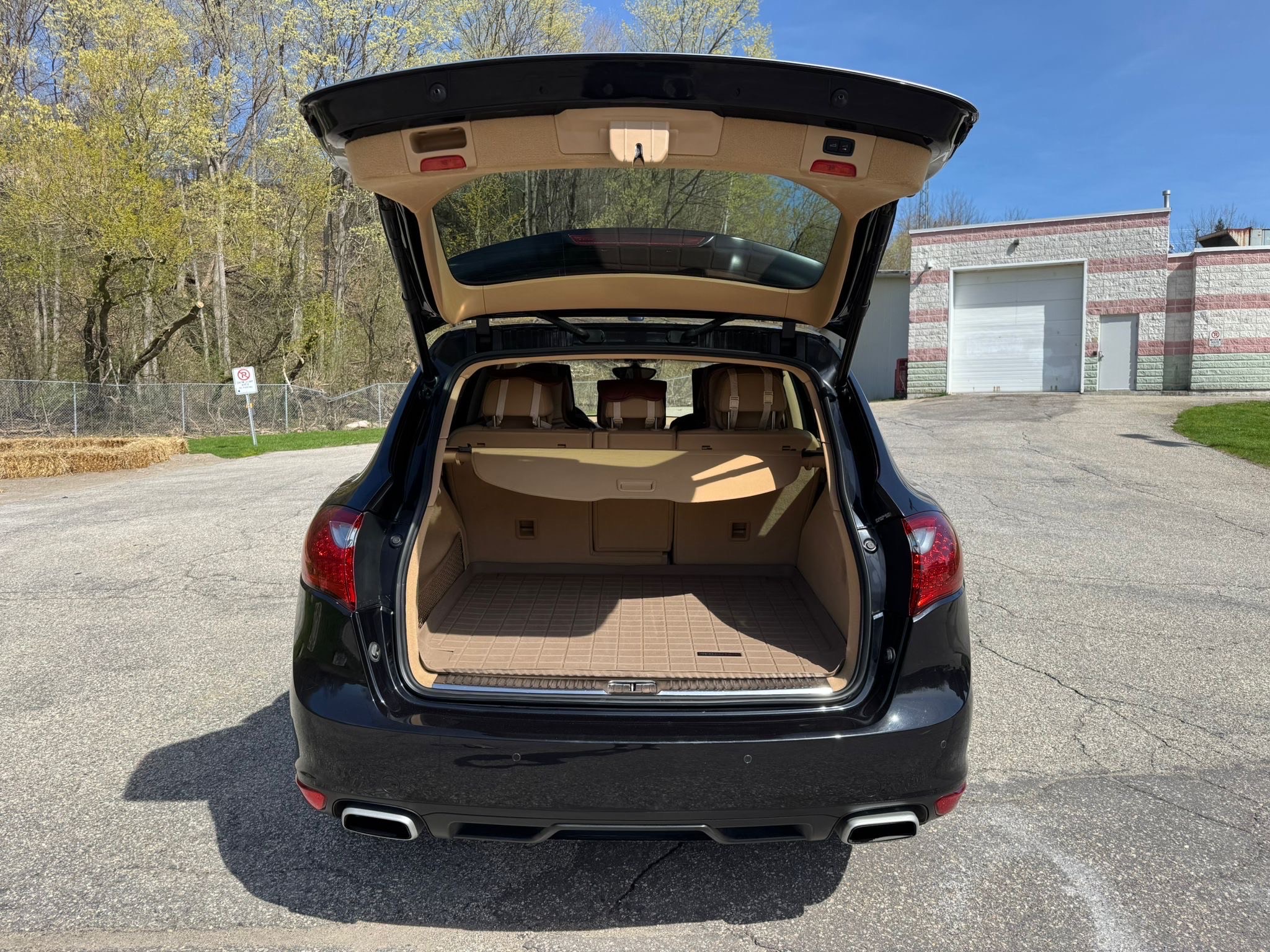 /canadacars/2013-Porsche-Cayenne-06067163584430979.jpg