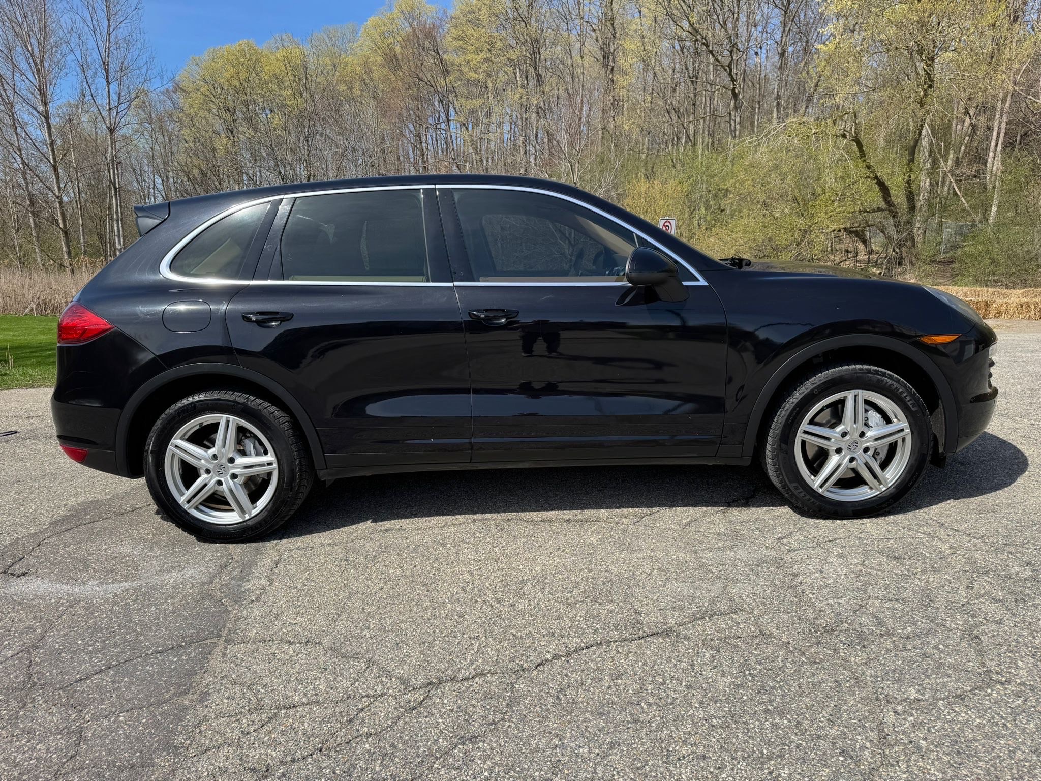 /canadacars/2013-Porsche-Cayenne-14041793004811343.jpg