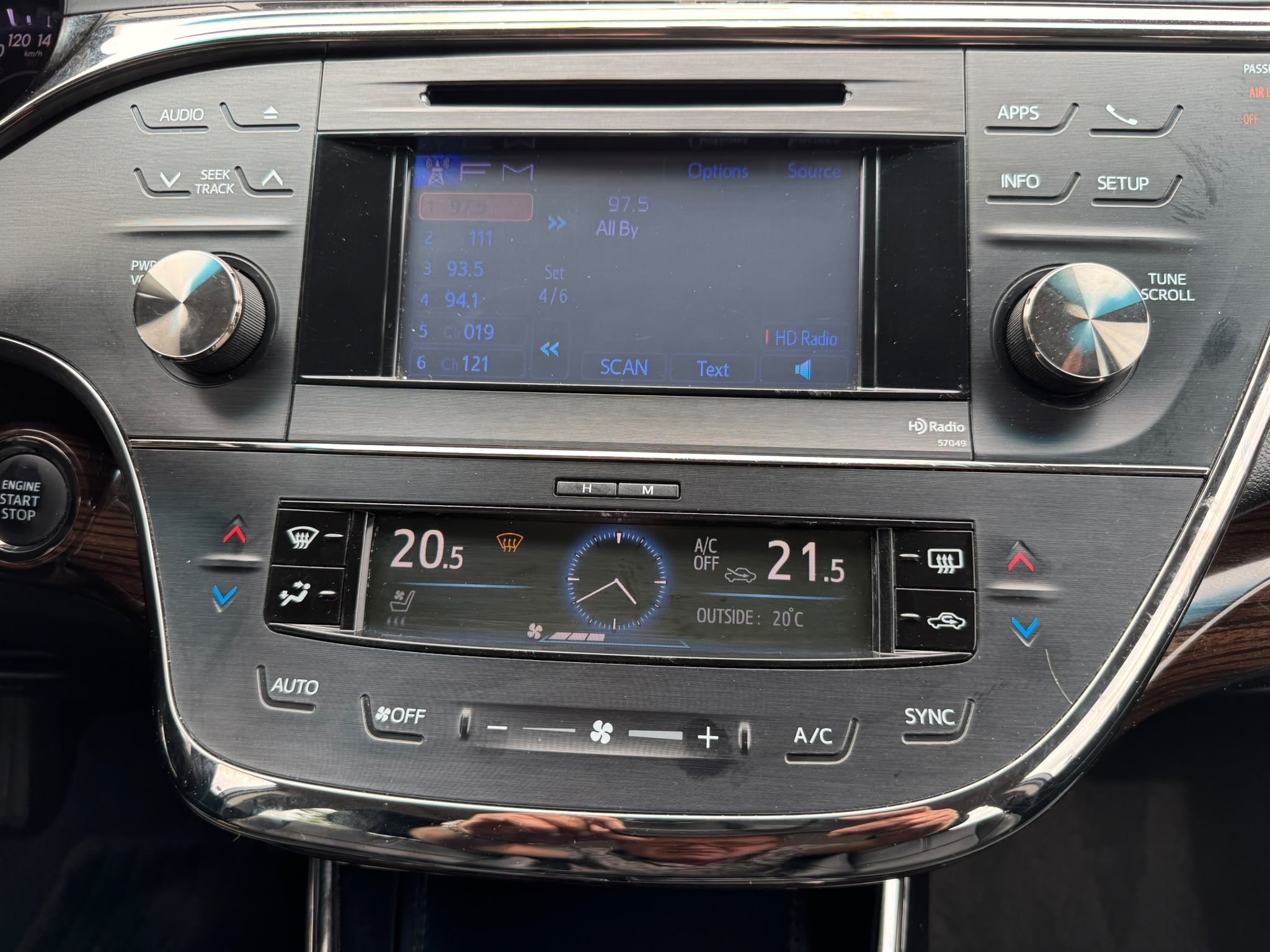 /canadacars/2013-Toyota-Avalon-1916702516187705.jpg