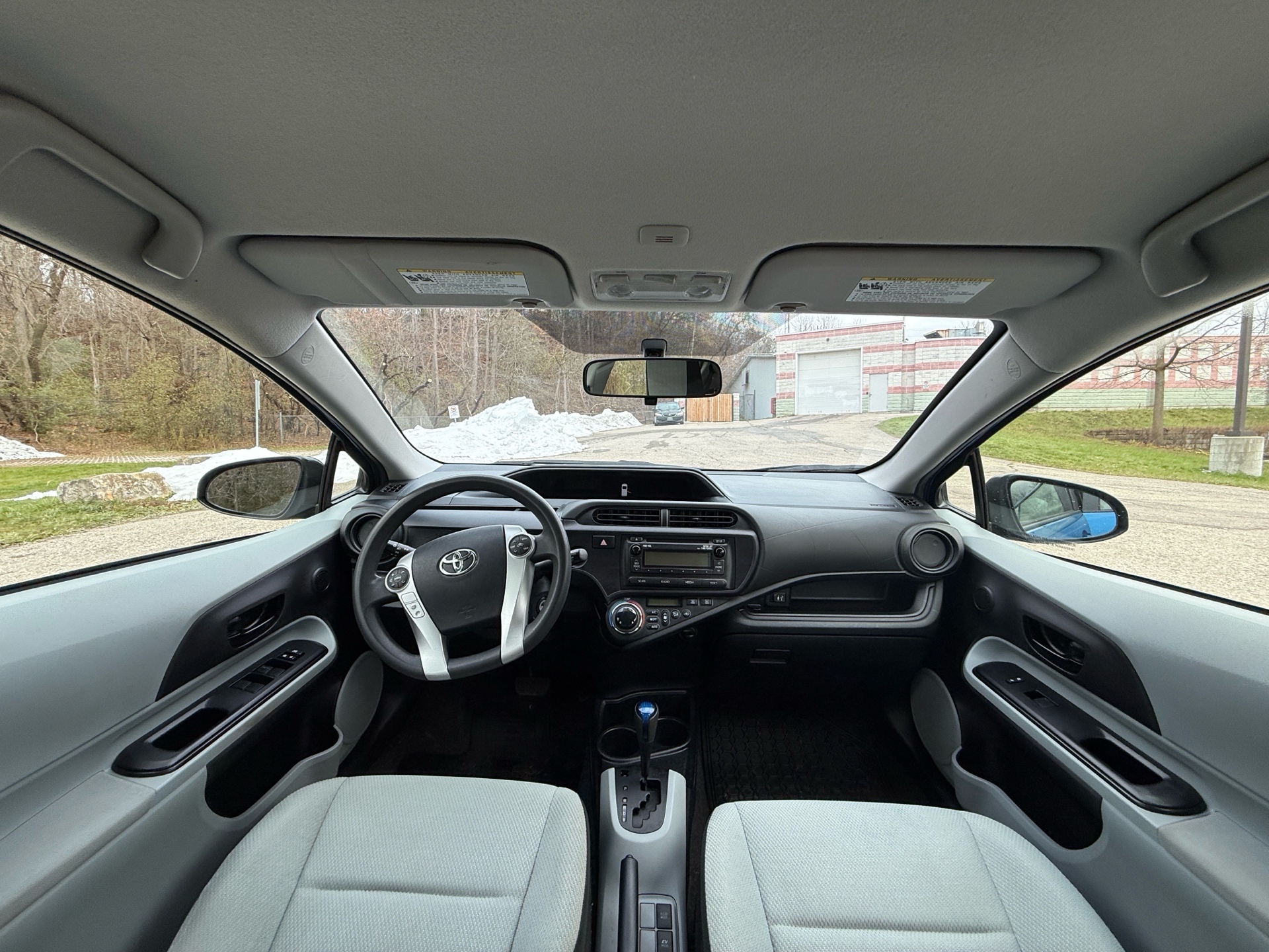 /canadacars/2013-Toyota-Priusc-8108604313488506.jpg