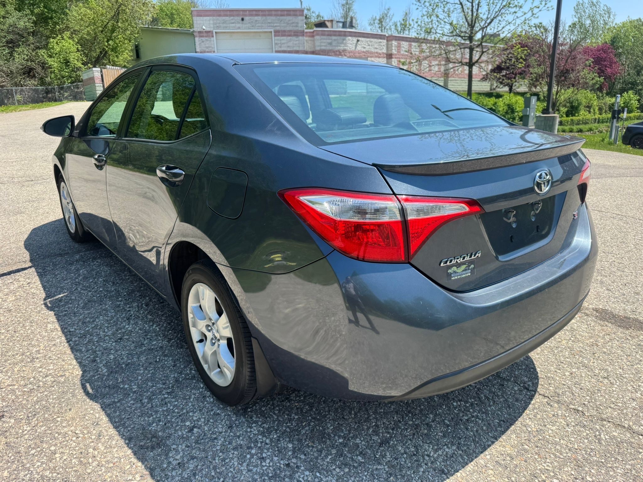 /canadacars/2014-Toyota-Corolla-562940462763962.jpg