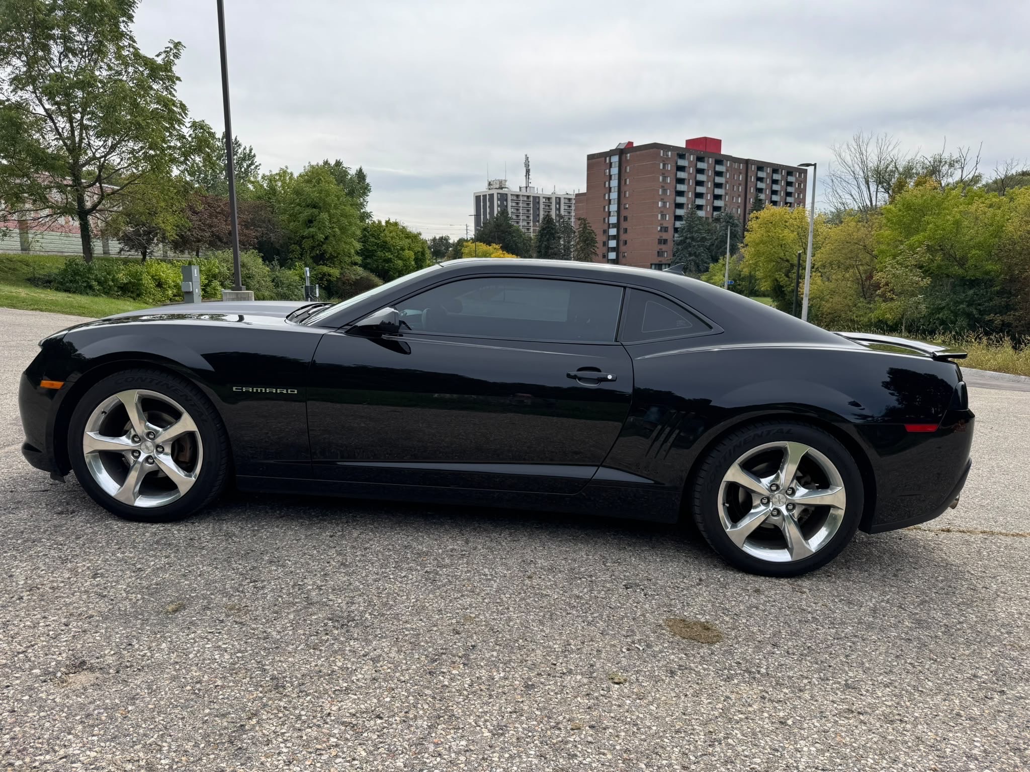 /canadacars/2015-Chevrolet-Camaro-019541108878150748.jpg
