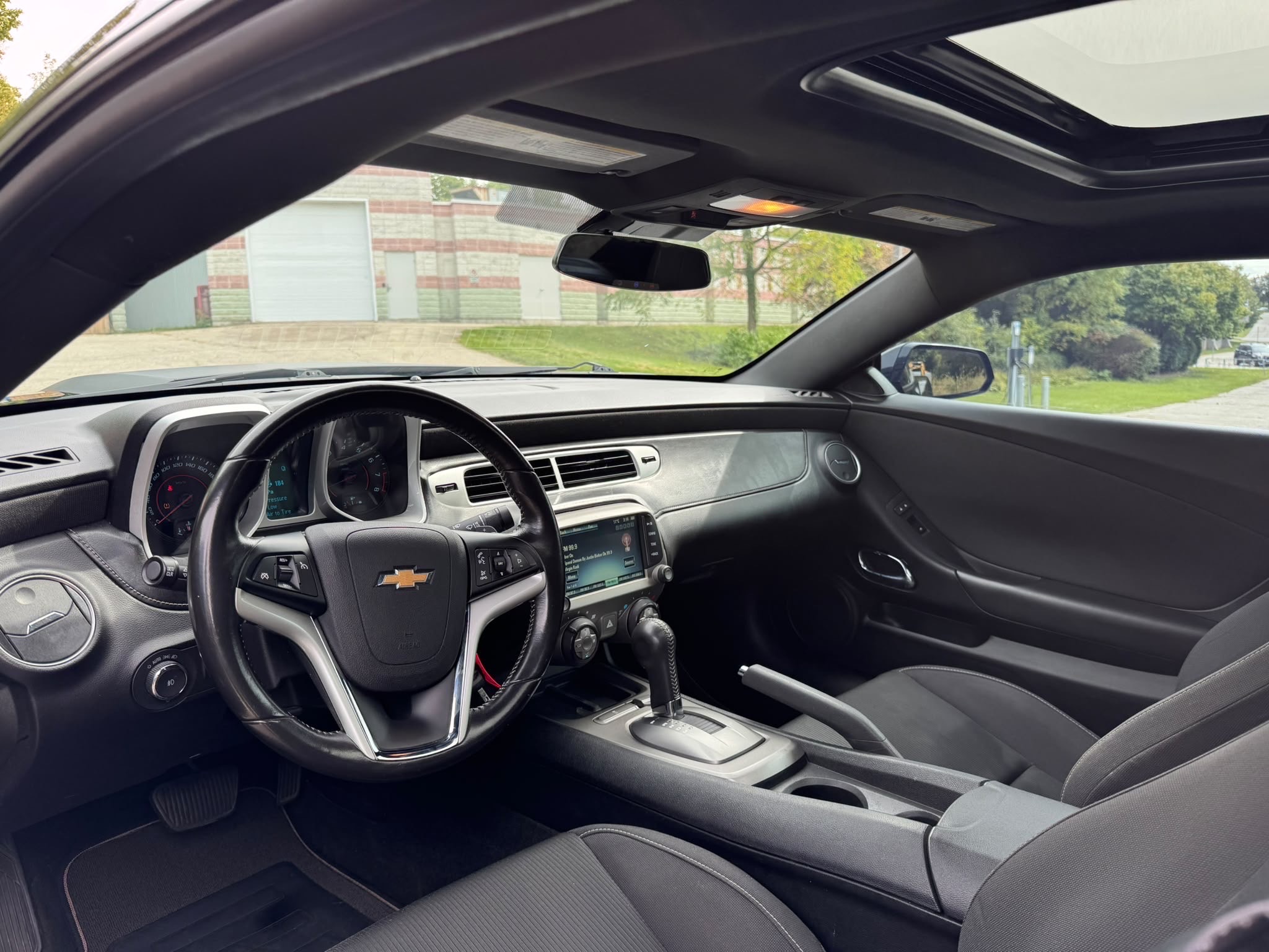 /canadacars/2015-Chevrolet-Camaro-2758334179962889.jpg