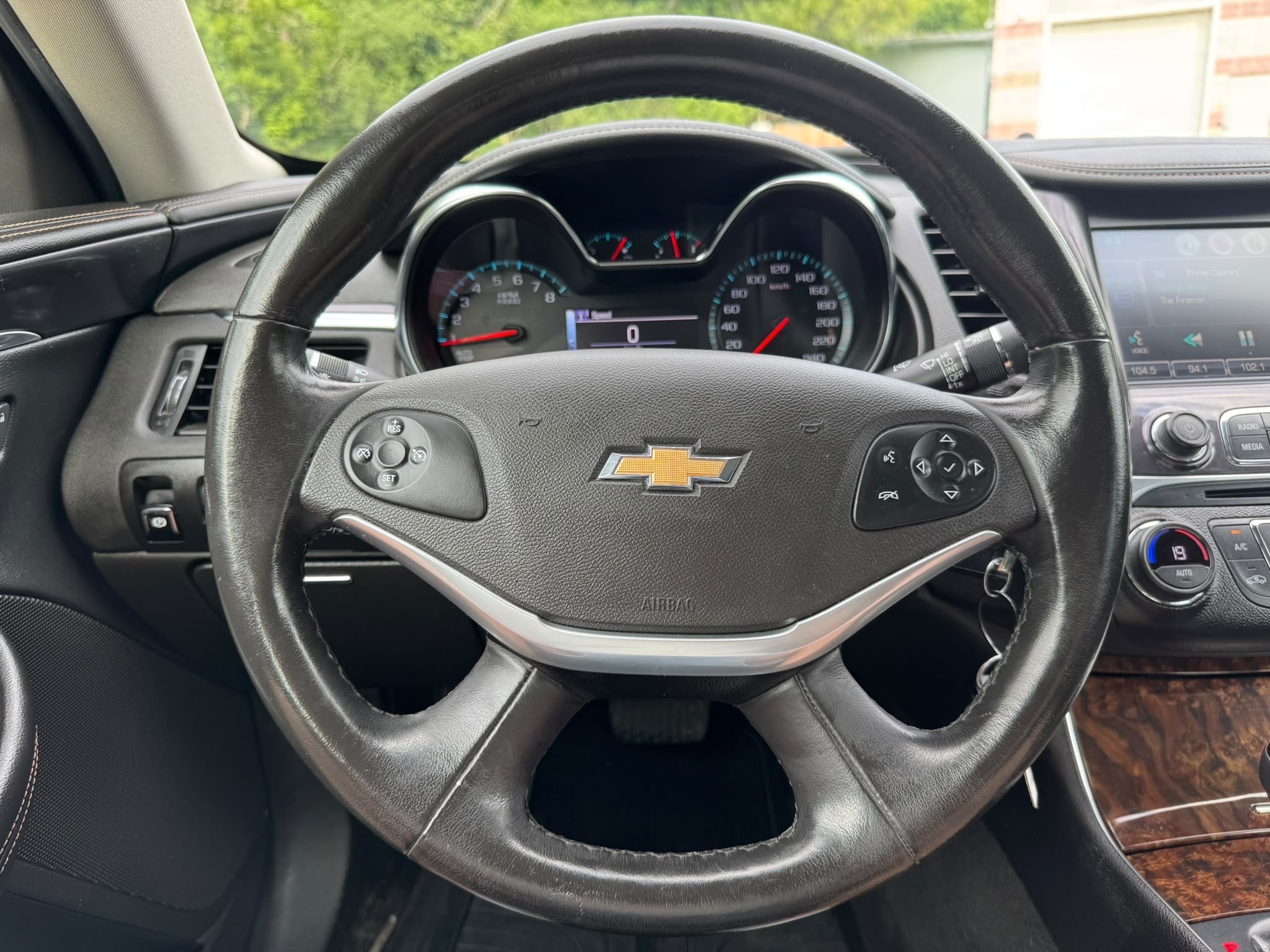 /canadacars/2015-Chevrolet-Impala-9167972622015597.jpg