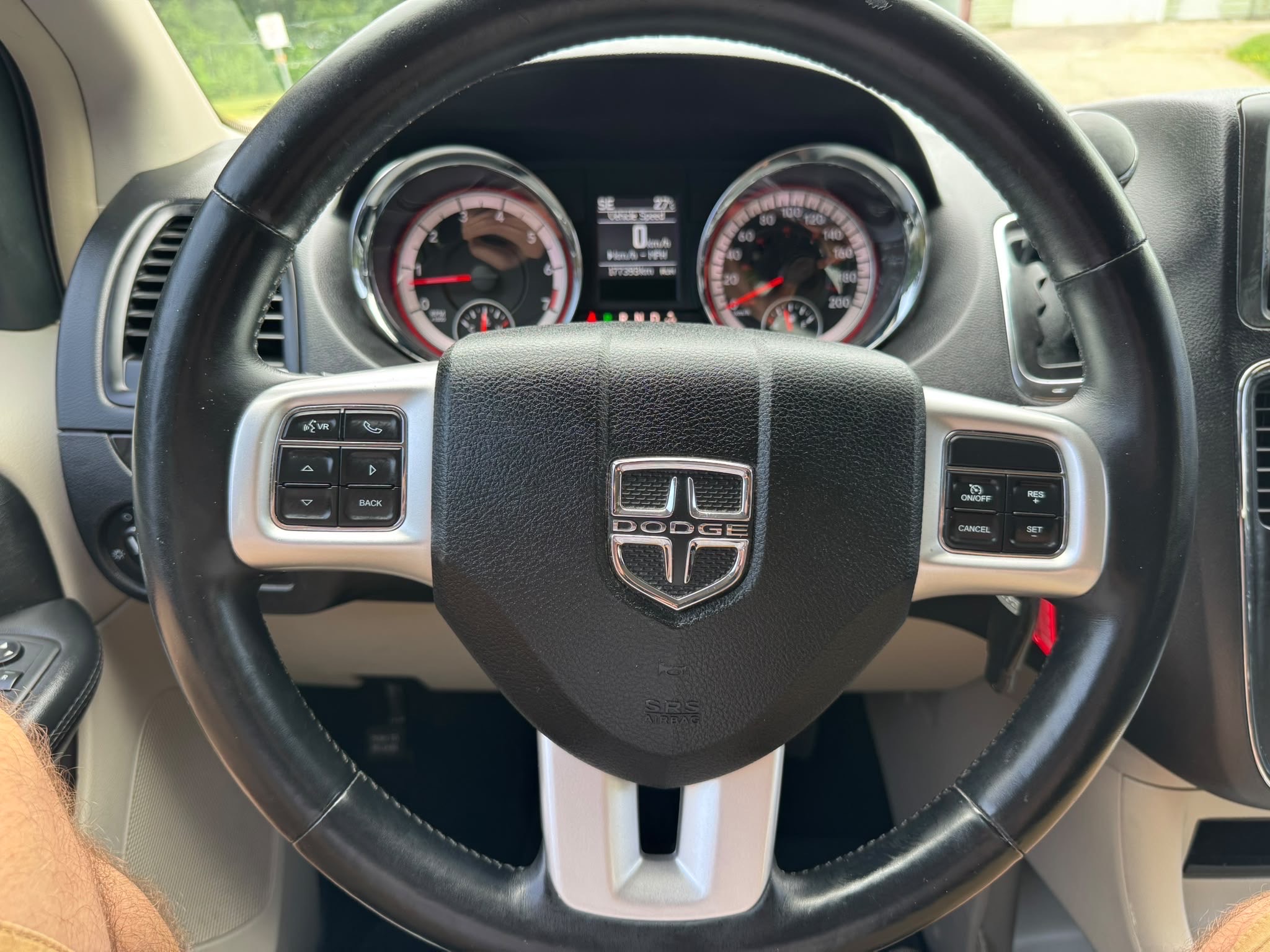 /canadacars/2015-Dodge-GrandCaravan-5211596024490222.jpg