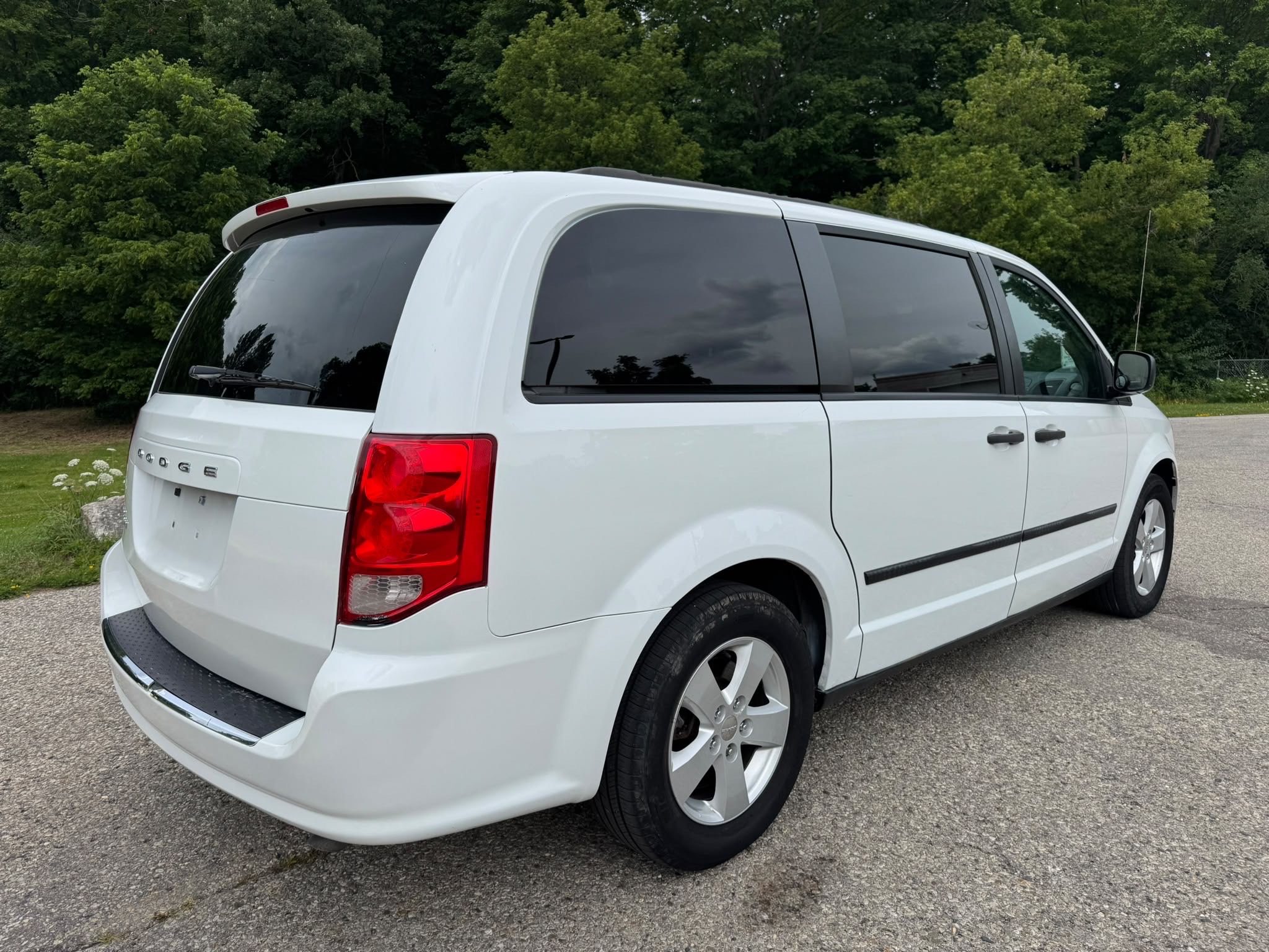 /canadacars/2015-Dodge-GrandCaravan-9310783984767985.jpg