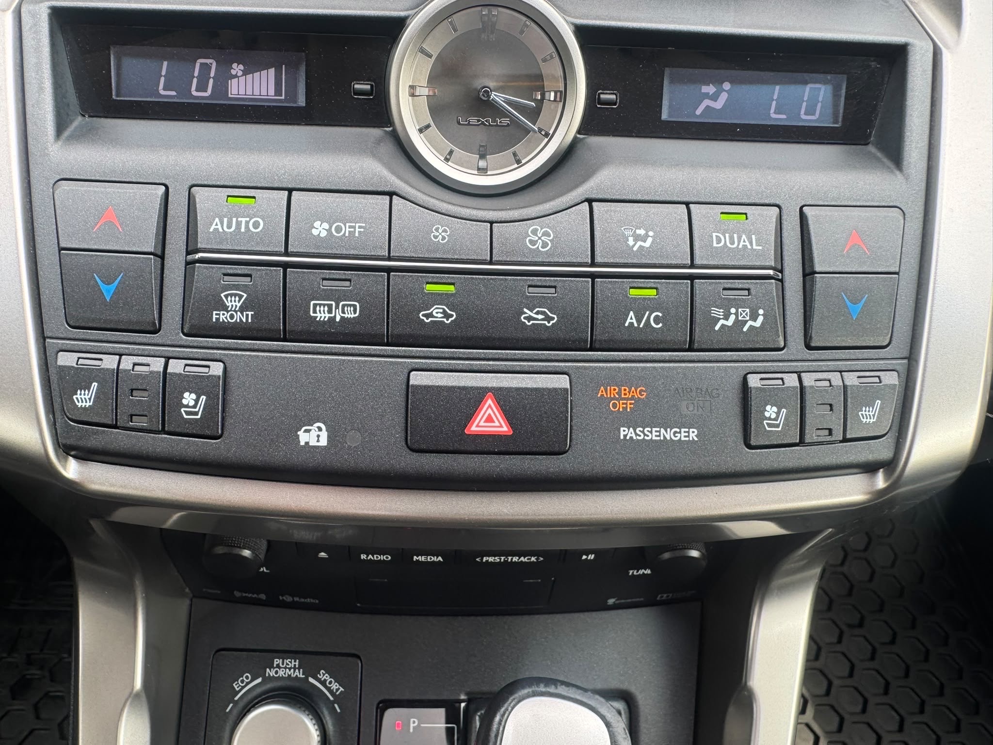 /canadacars/2015-Lexus-NX-09258557591009153.jpg